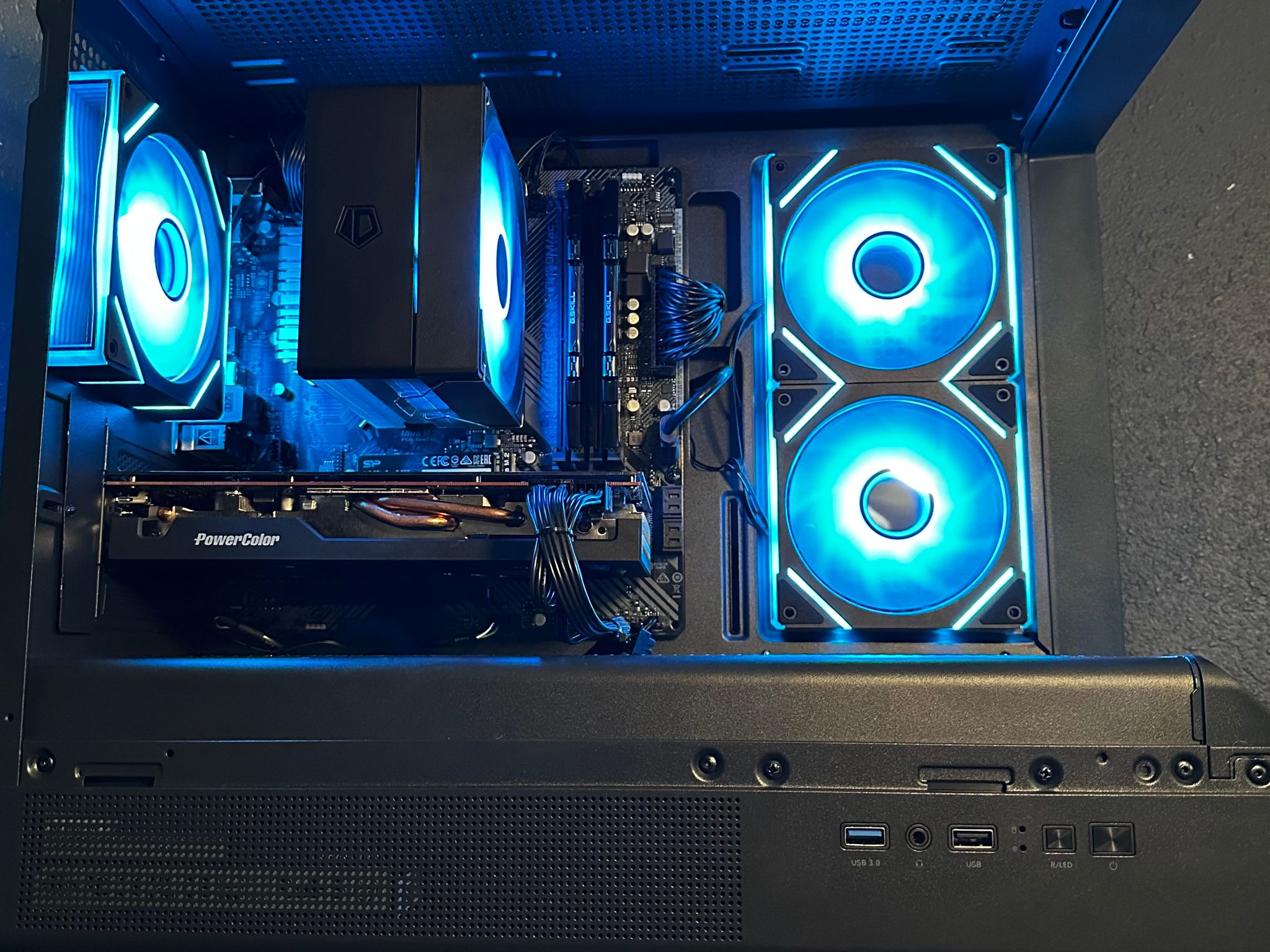 RX 6700 XT Gaming PC | Ryzen 5 5600X | 32GB DDR4 | 1TB | RGB | WIFI