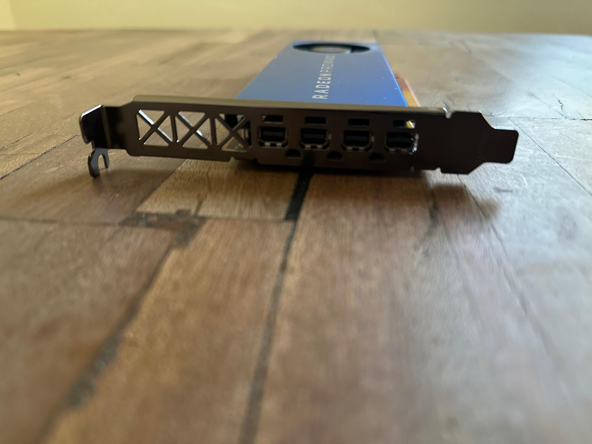 AMD Radeon Pro WX 4100 4GB
