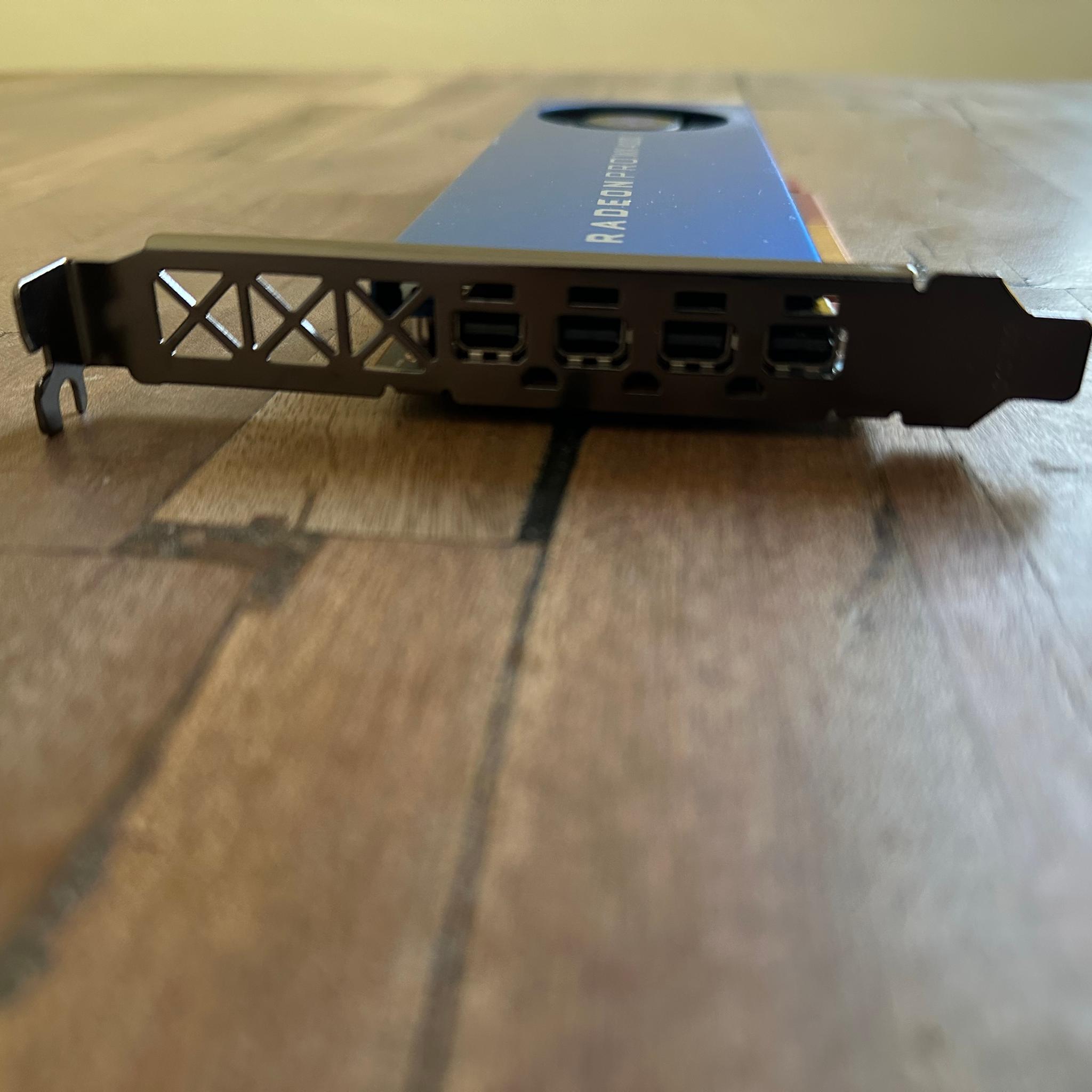 AMD Radeon Pro WX 4100 4GB