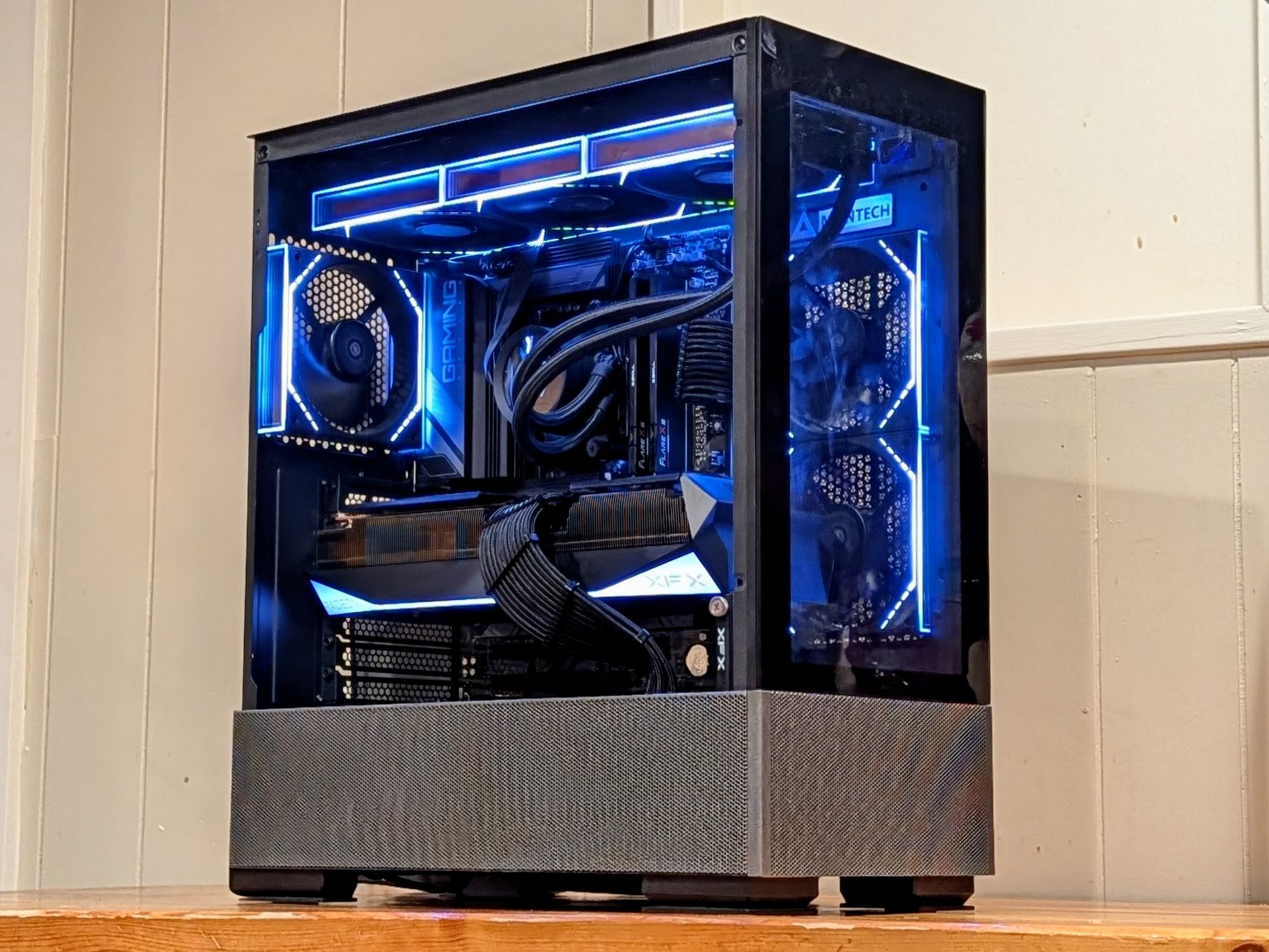 ⚫ ⚡High-End Gaming PC  Ryzen 7 7800X3D • RX 9070 XT Mercury • 32GB DDR5 • 2TB Gen4