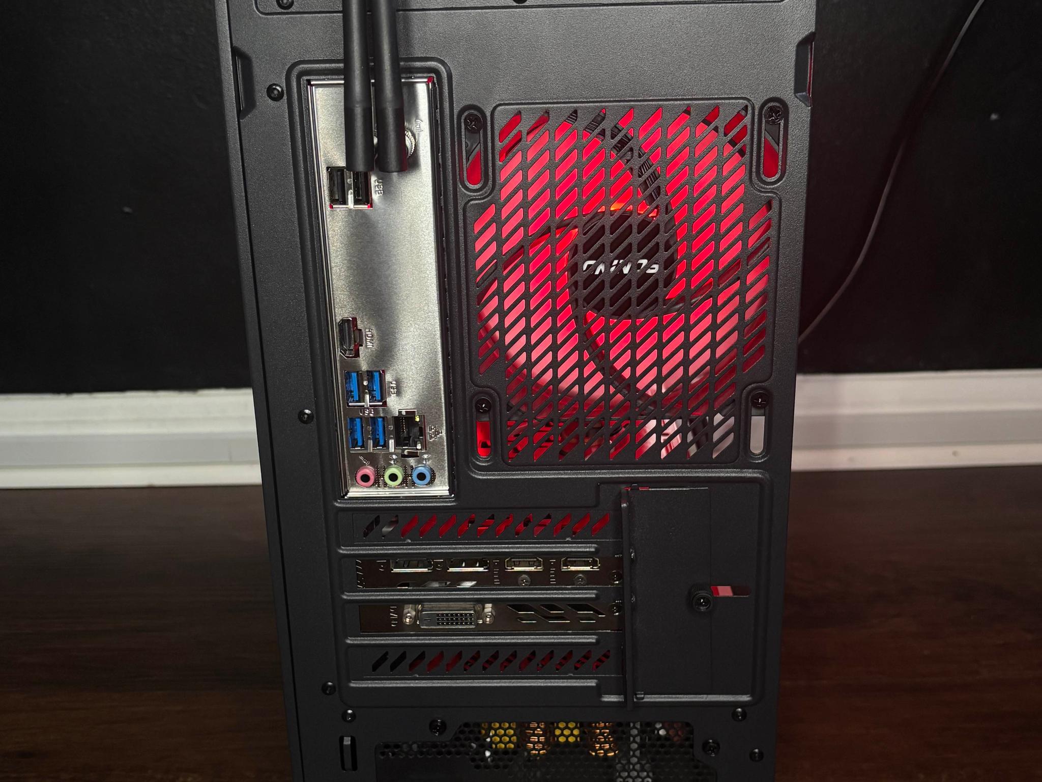 Red Gaming PC (GTX 1080 Ti 11GB + AMD Ryzen 5 3600 + 16GB DDR4 + SSD + HDD)
