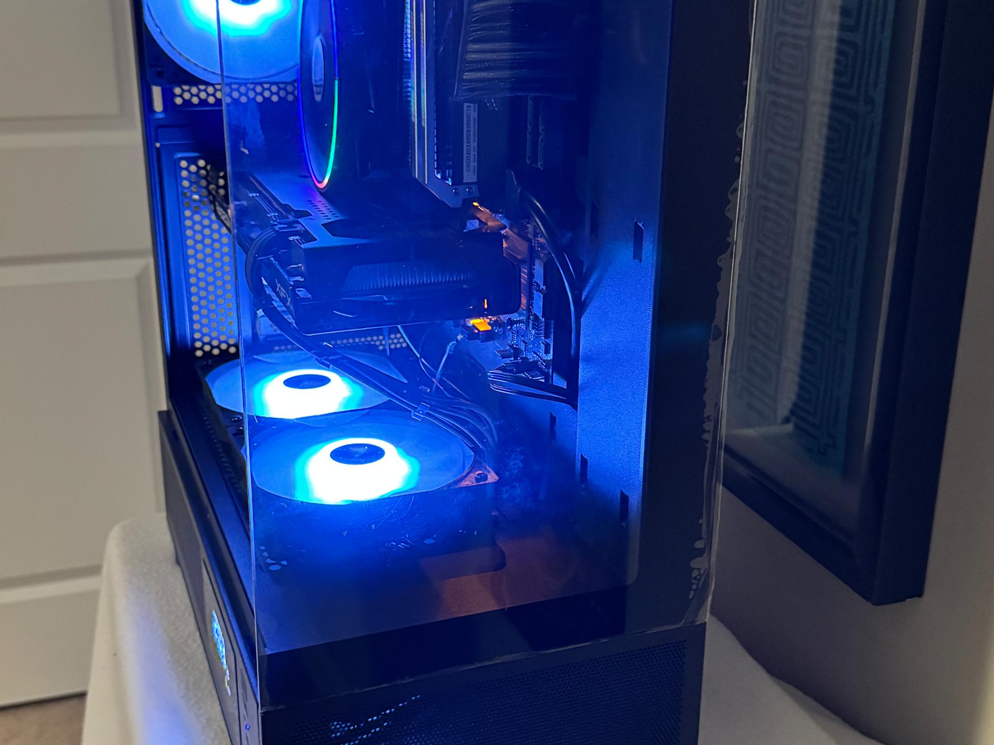Great i7 9700 CPU, 32 GB DDR4, RX 6600 8 GB GPU Gaming System
