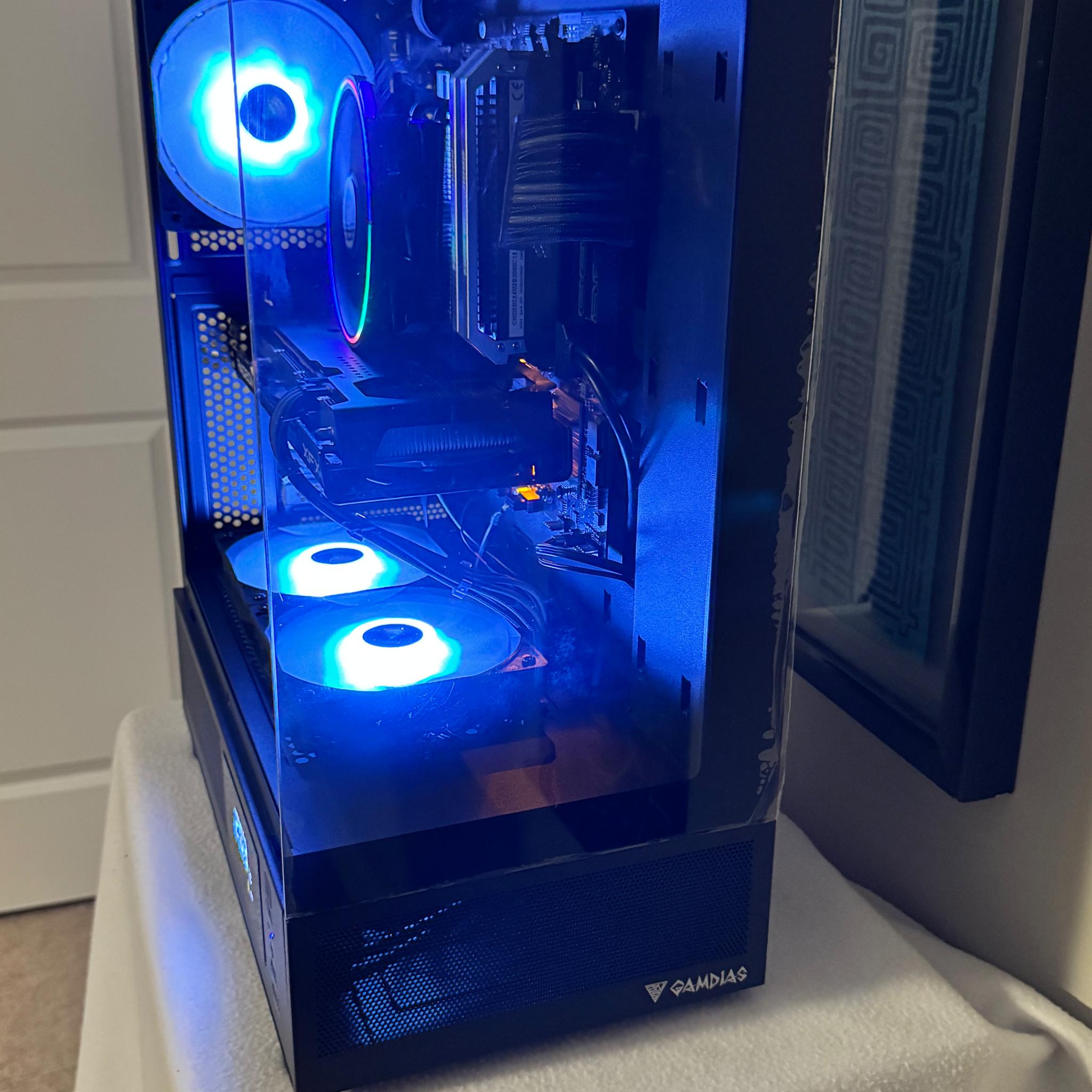 Great i7 9700 CPU, 32 GB DDR4, RX 6600 8 GB GPU Gaming System