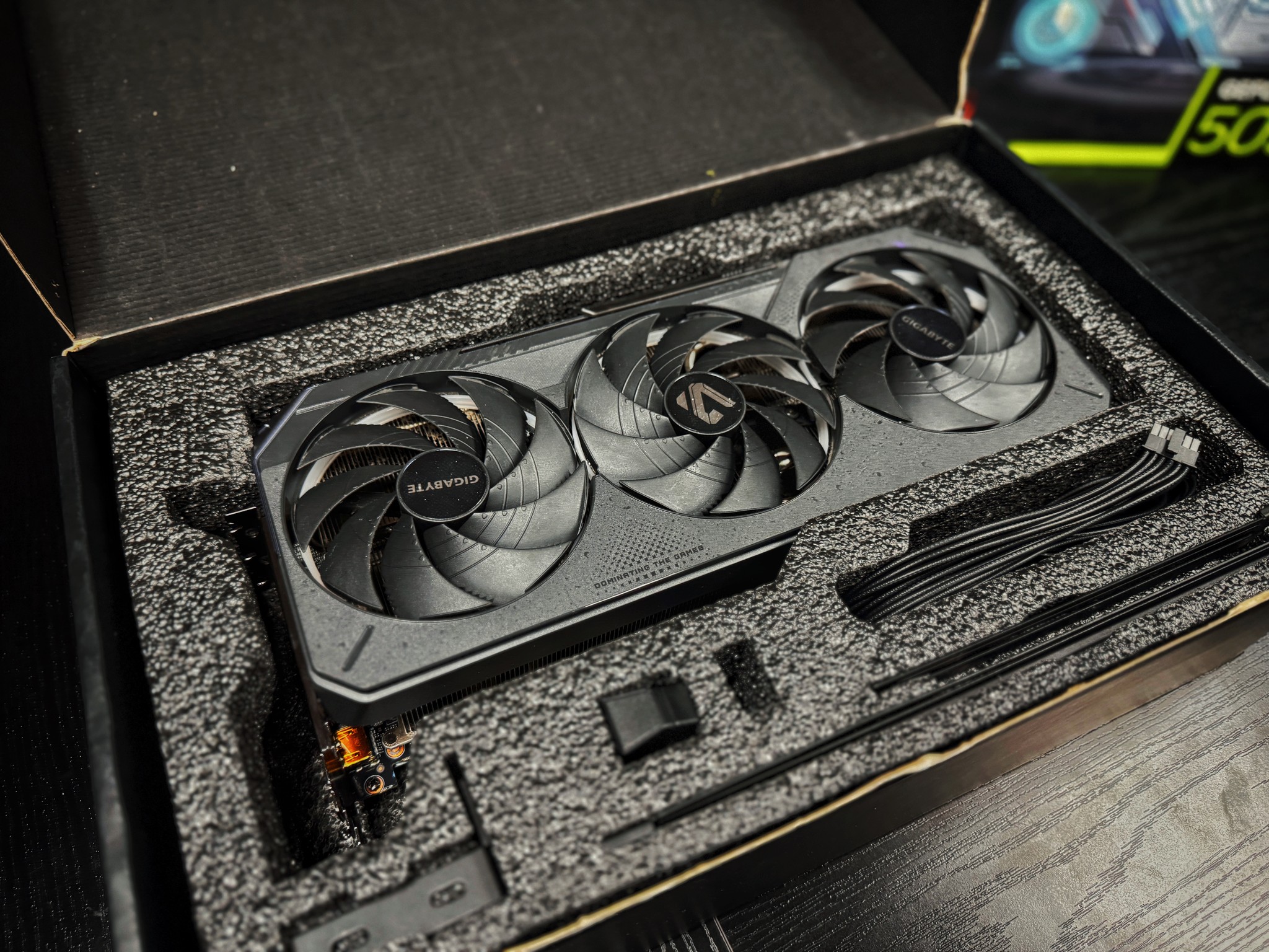 GIGABYTE GeForce RTX 5090 GAMING OC 32G