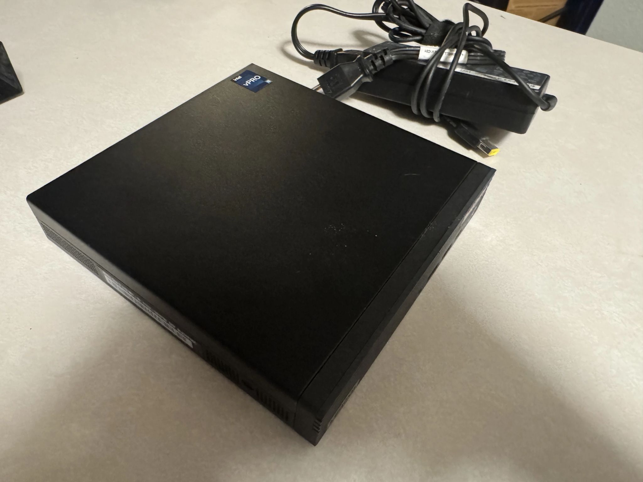 Lenovo Thinkcentre M80q Gen 3 Mini Desktop