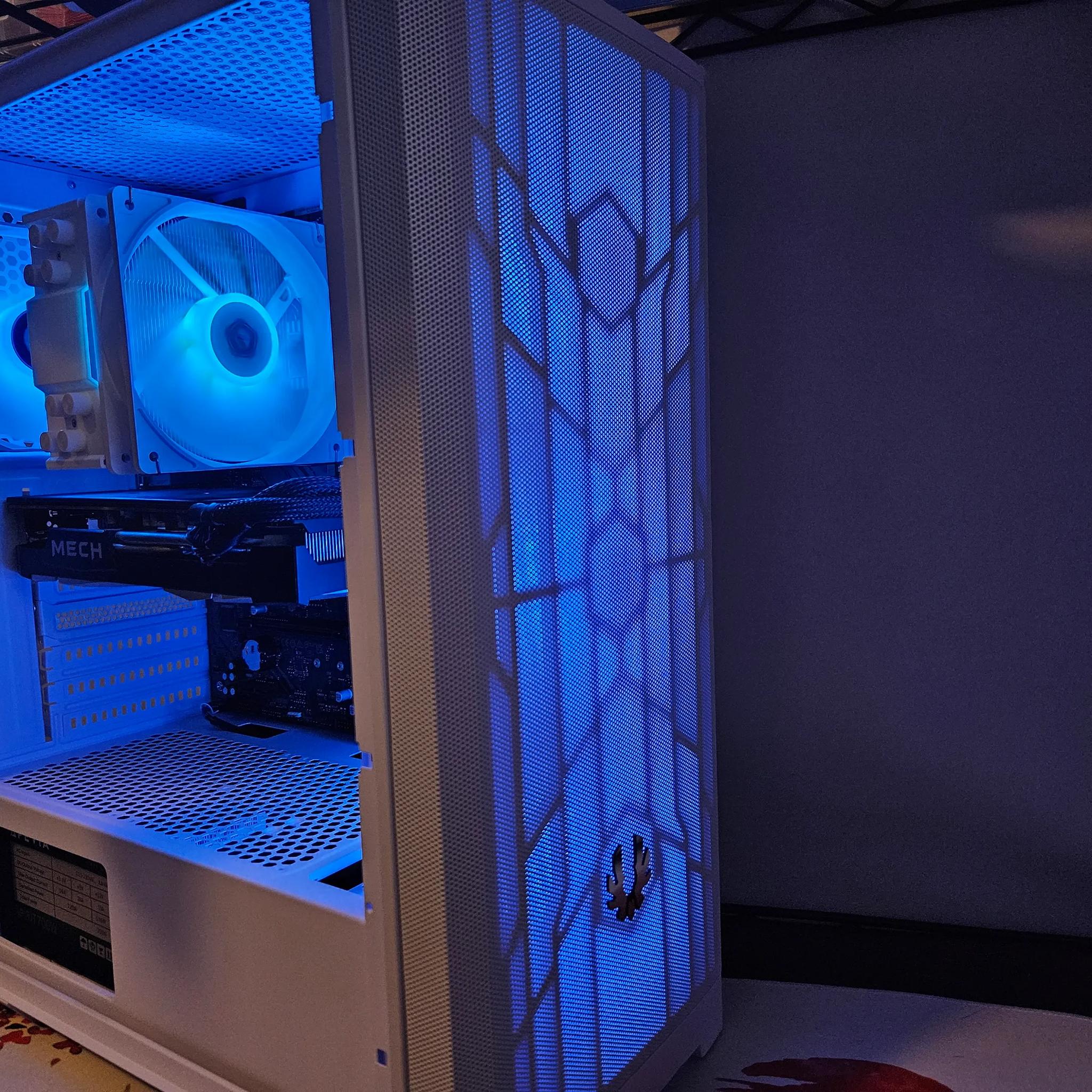 END OF SUMMER SALE! Gaming Rig Ryzen 5 / 32GB DDR4/ 1TB SSD / RX 6600