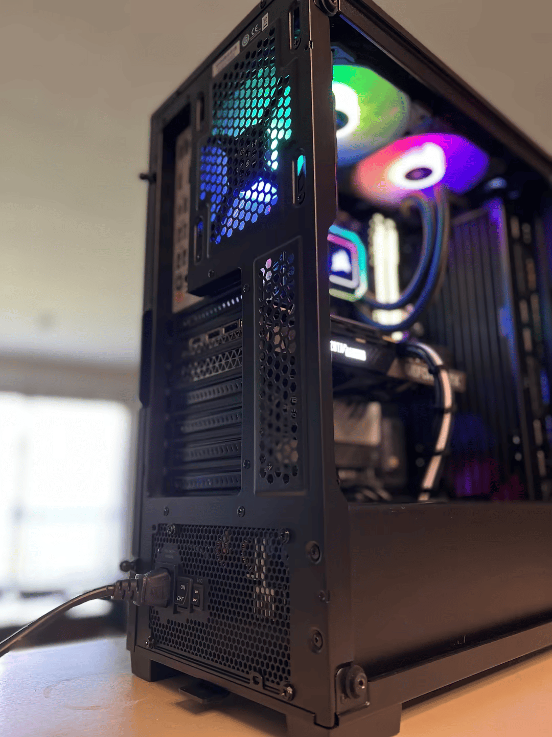 Ryzen 7 3700x and RTX 3060ti Custom Corsair Build