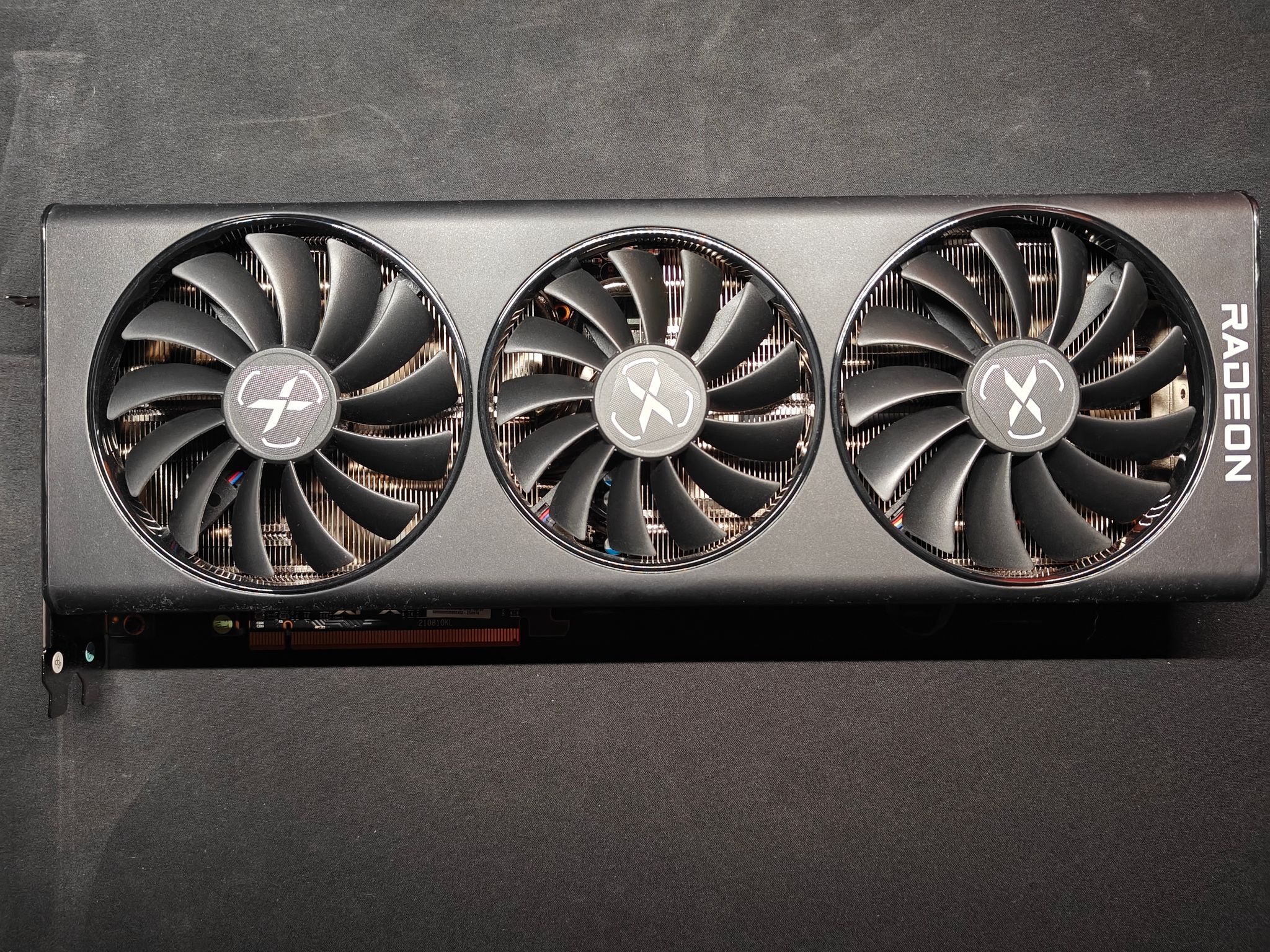XFX SPEEDSTER SWFT 319 AMD Radeon RX 6800 CORE Gaming 16GB GDDR6 Graphics Card