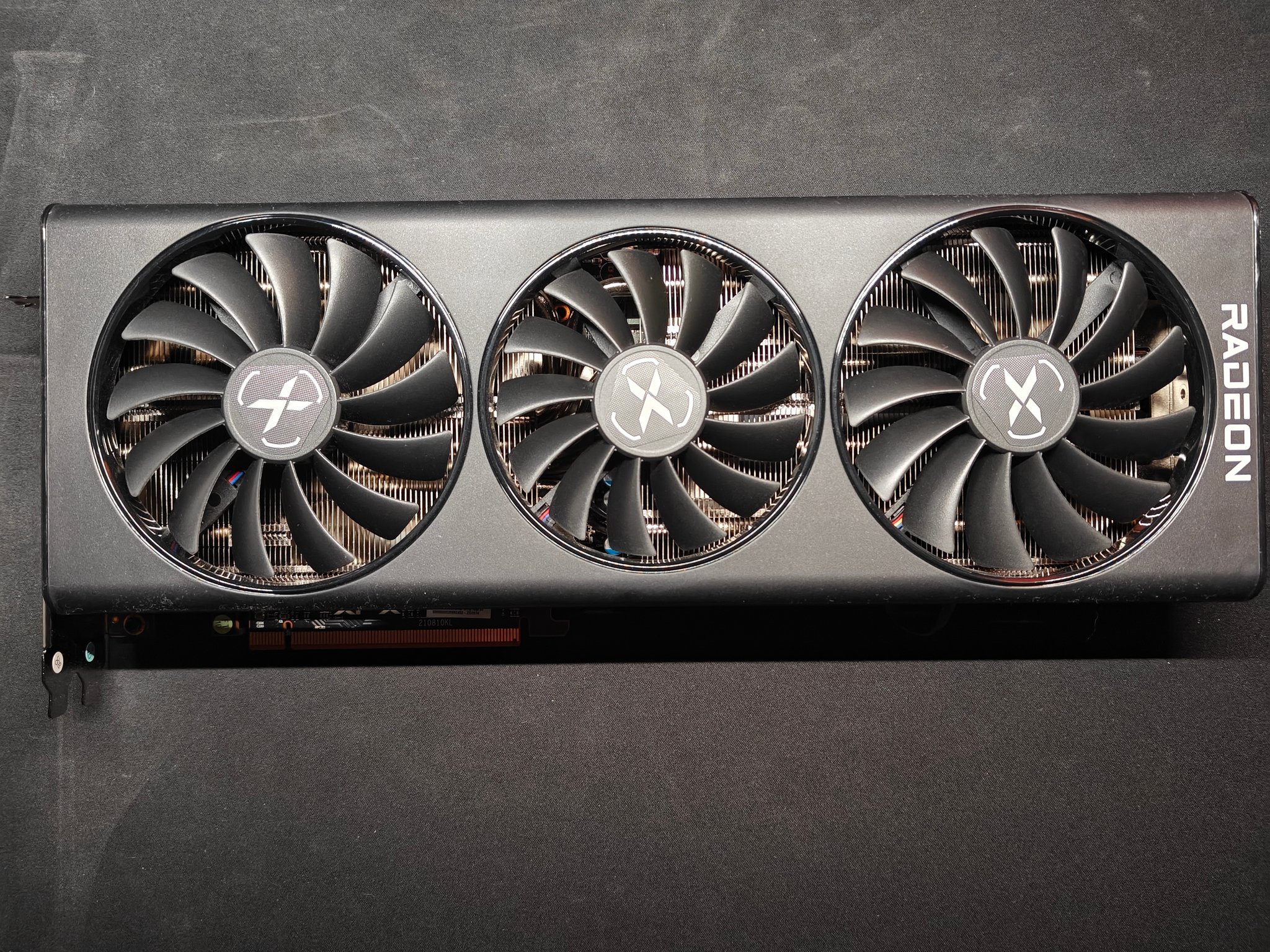 XFX SPEEDSTER SWFT 319 AMD Radeon RX 6800 CORE Gaming 16GB GDDR6 Graphics Card