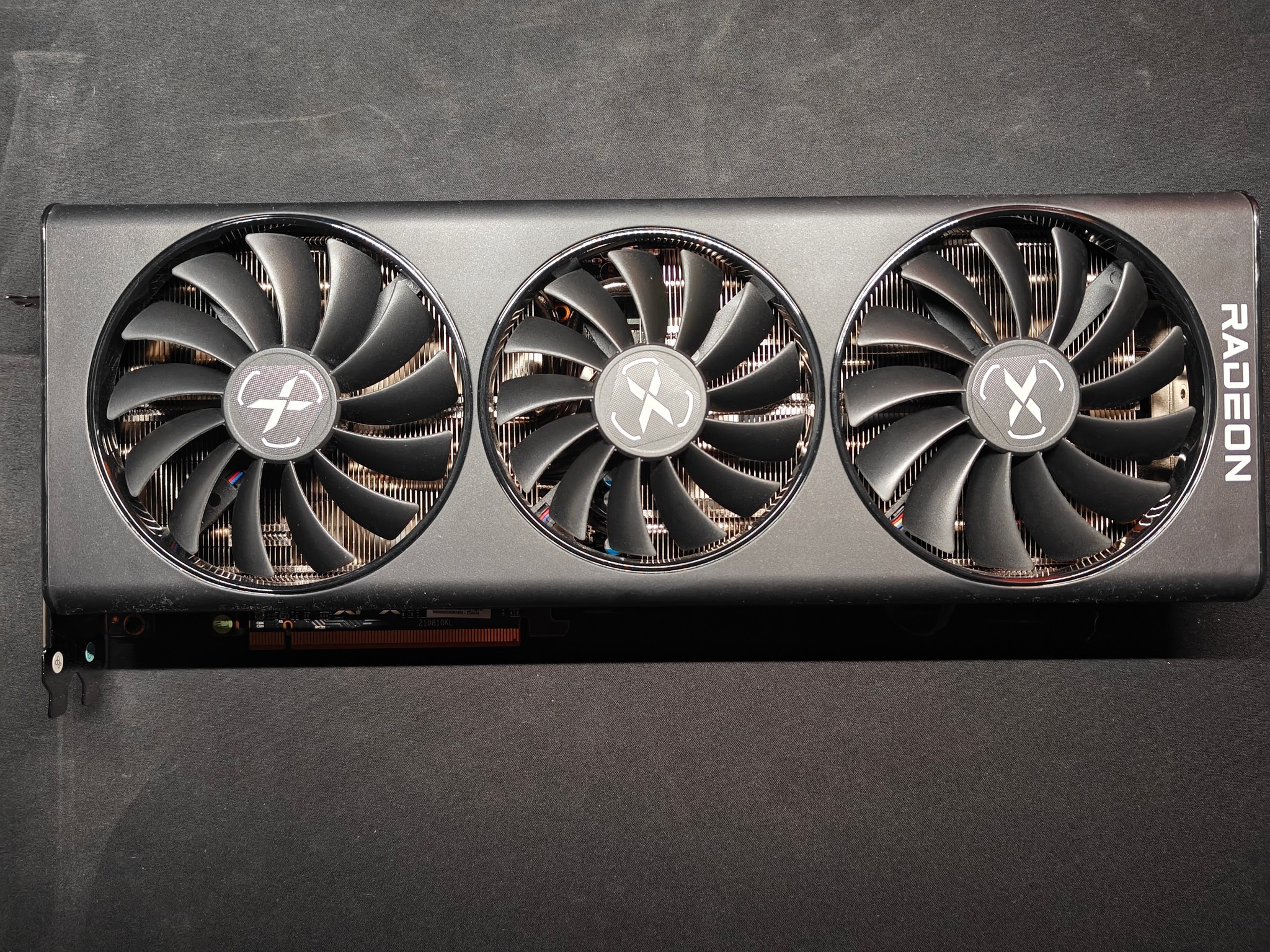 XFX SPEEDSTER SWFT 319 AMD Radeon RX 6800 CORE Gaming 16GB GDDR6 Graphics Card