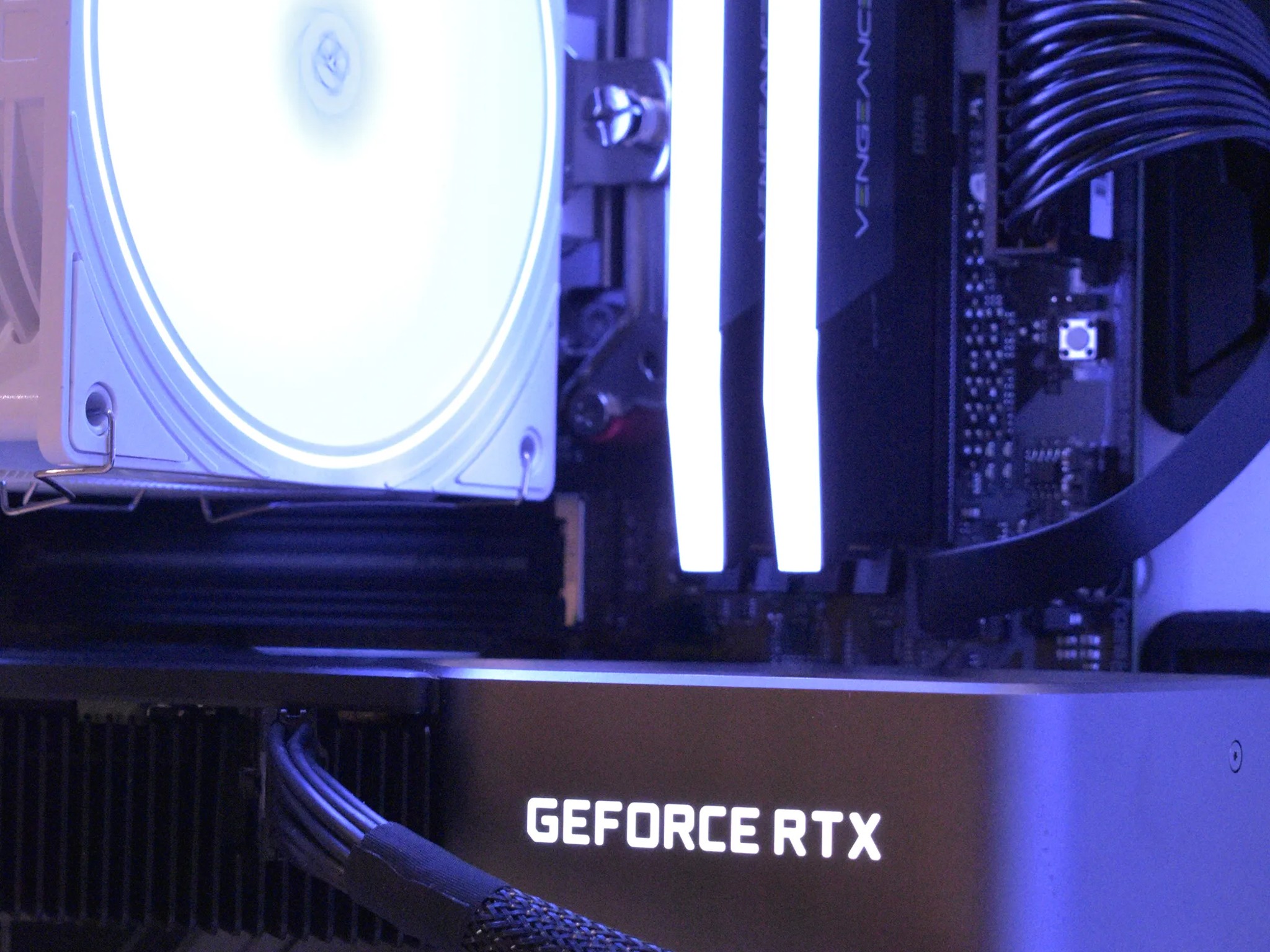 🕹️FREE KEYBOARD🕹️ Ryzen 5 7500F | RTX 3080 10G | 32GB DDR5 | 1TB nVME SSD RGB Gaming Wifi+Win11Pro