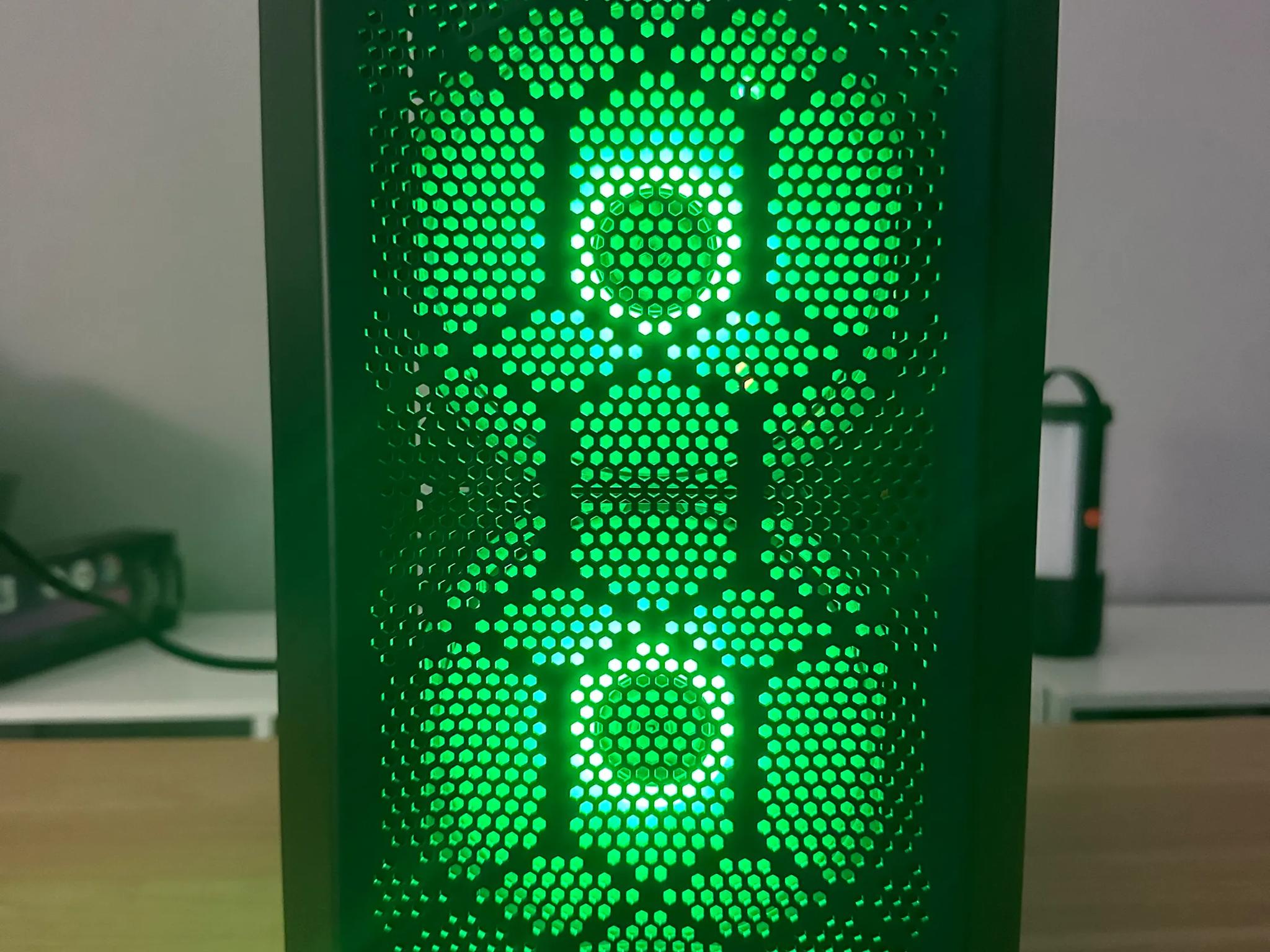 GTX 1070 8gb + Ryzen 2600 Custom Gaming PC. Easy to upgrade!!
