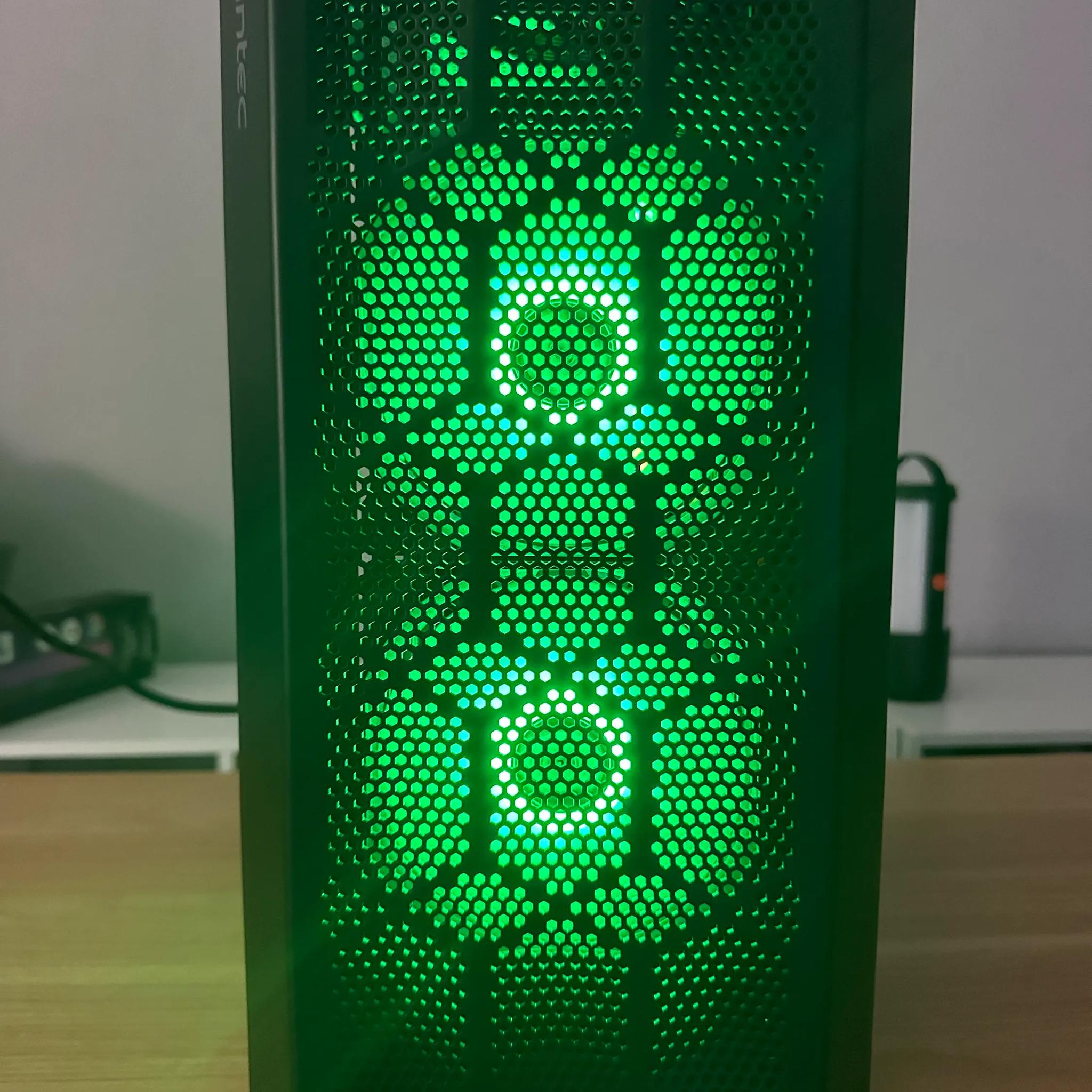 GTX 1070 8gb + Ryzen 2600 Custom Gaming PC. Easy to upgrade!!