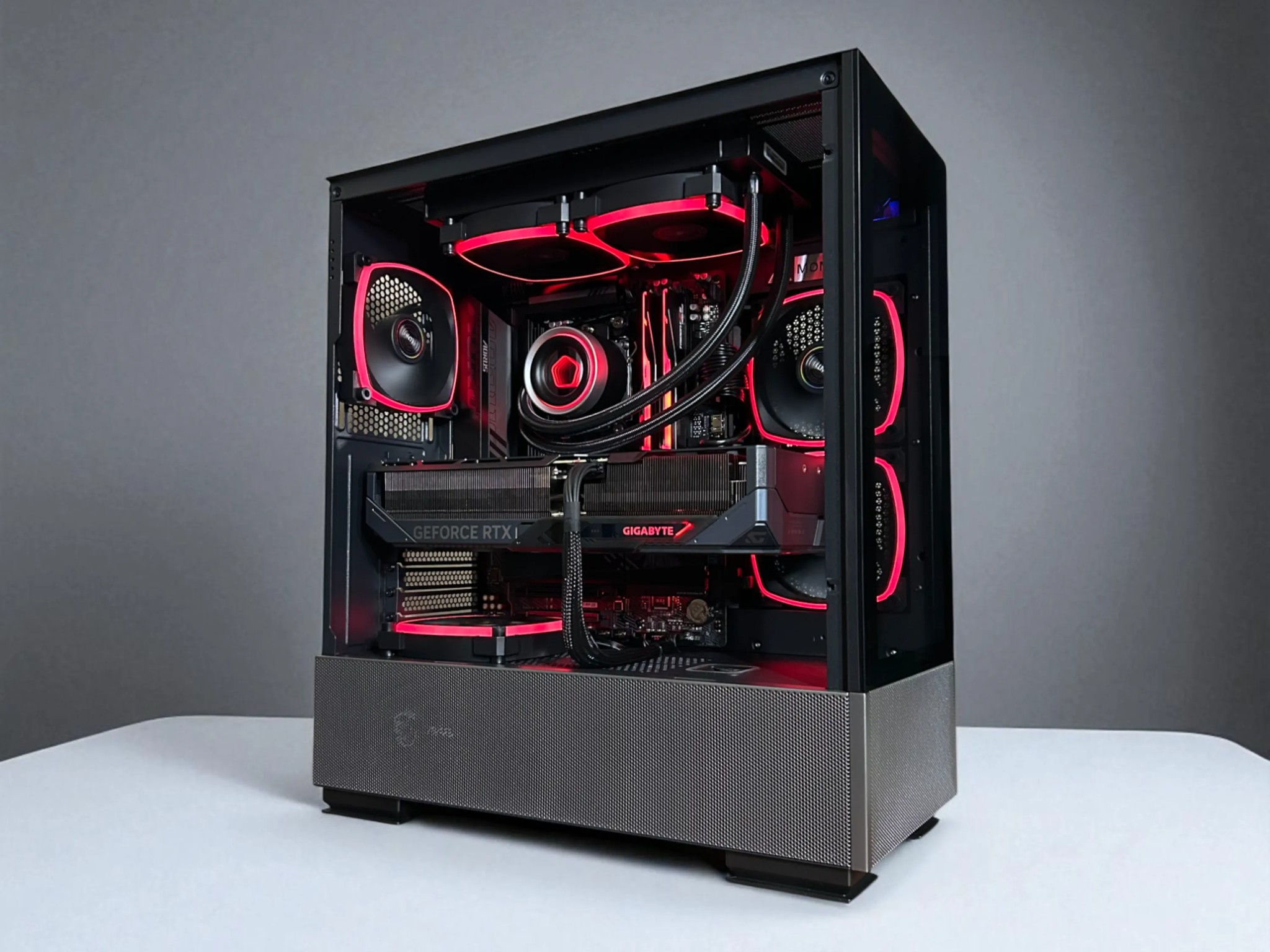 RTX 5090 | Ryzen 7 9800X3D | 64GB DDR5 6200MT/s | 4TB NVMe | The Crusader Elite