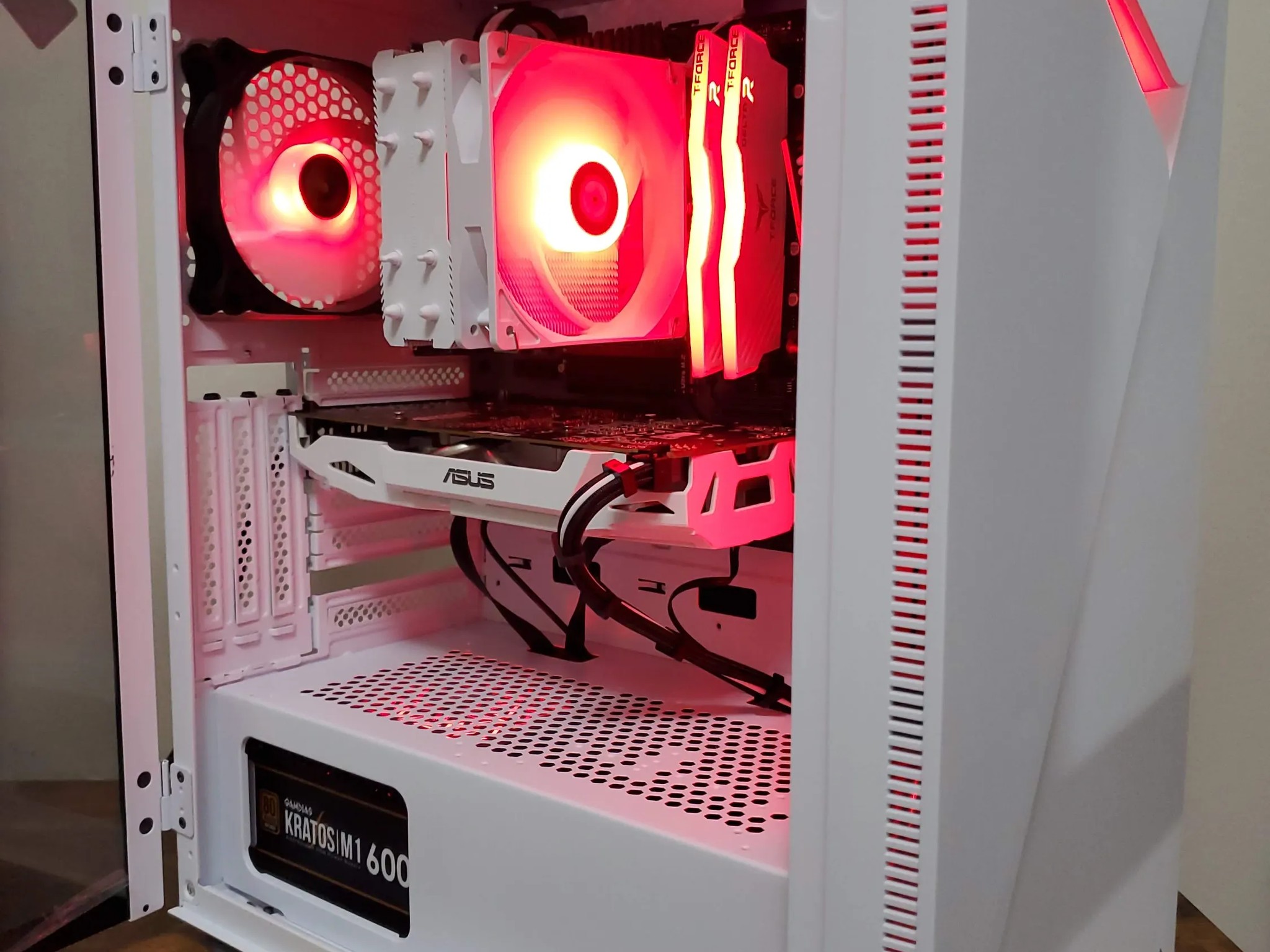 White Starter Gaming PC | GTX 1060 | Ryzen 5 | 16GB DDR4 3200 ARGB | 1TB NVME SSD | Wifi
