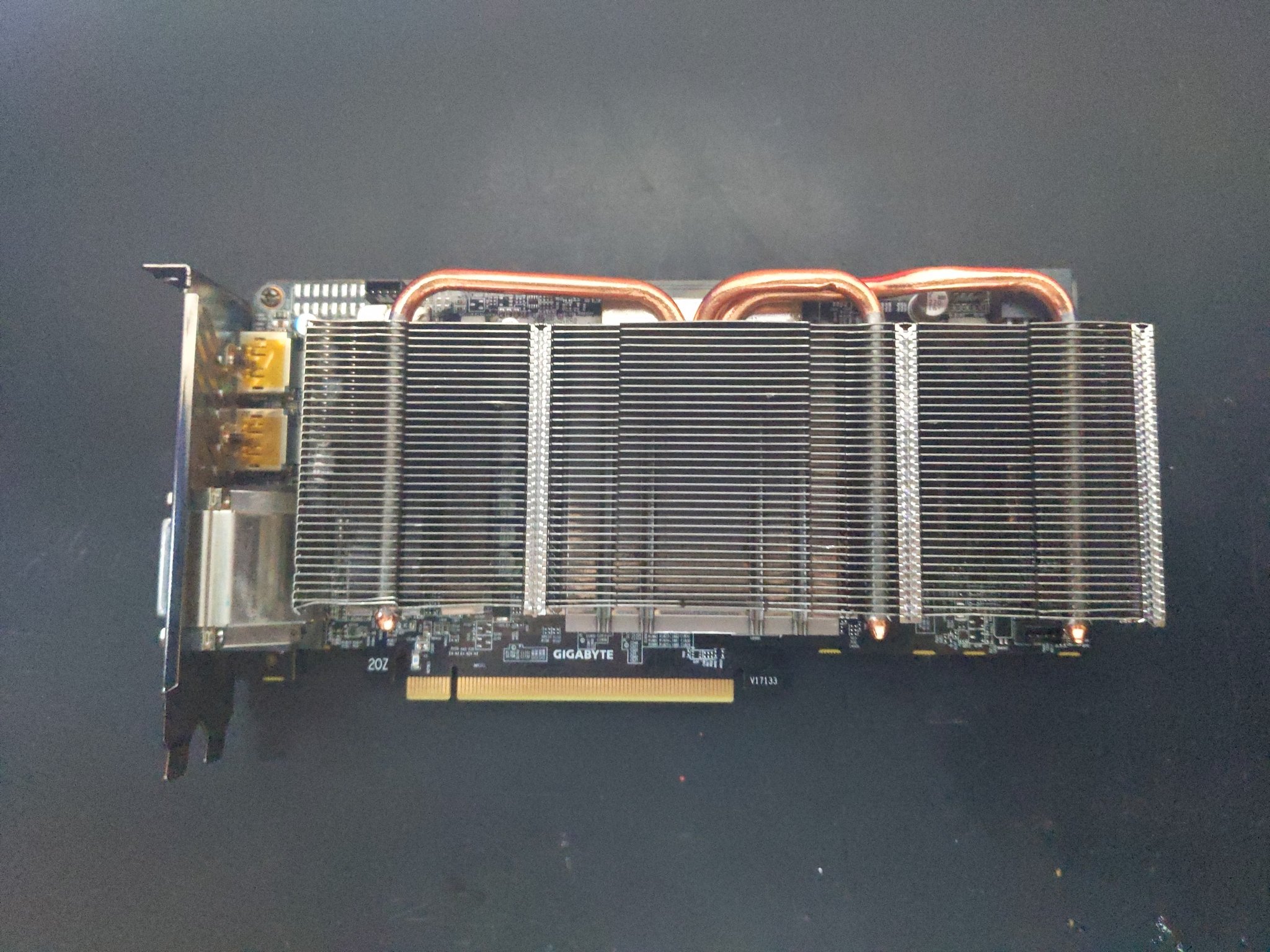 Gigabyte RX 590 (No shroud)