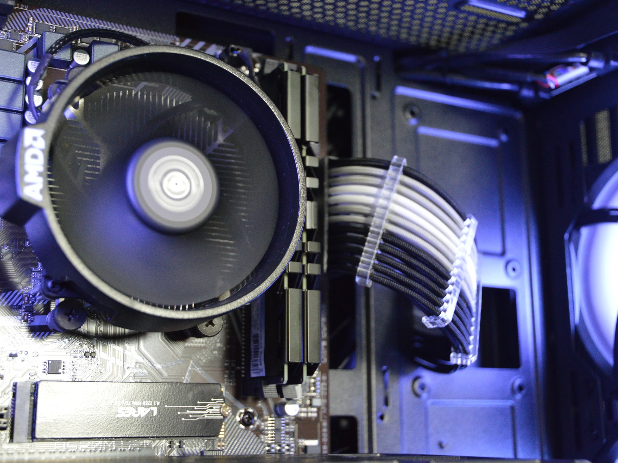 🟣🕷️| RX 6600 8GB | RYZEN 5 3600 | 16GB RAM | 1TB NVME SSD | Royal Widow |