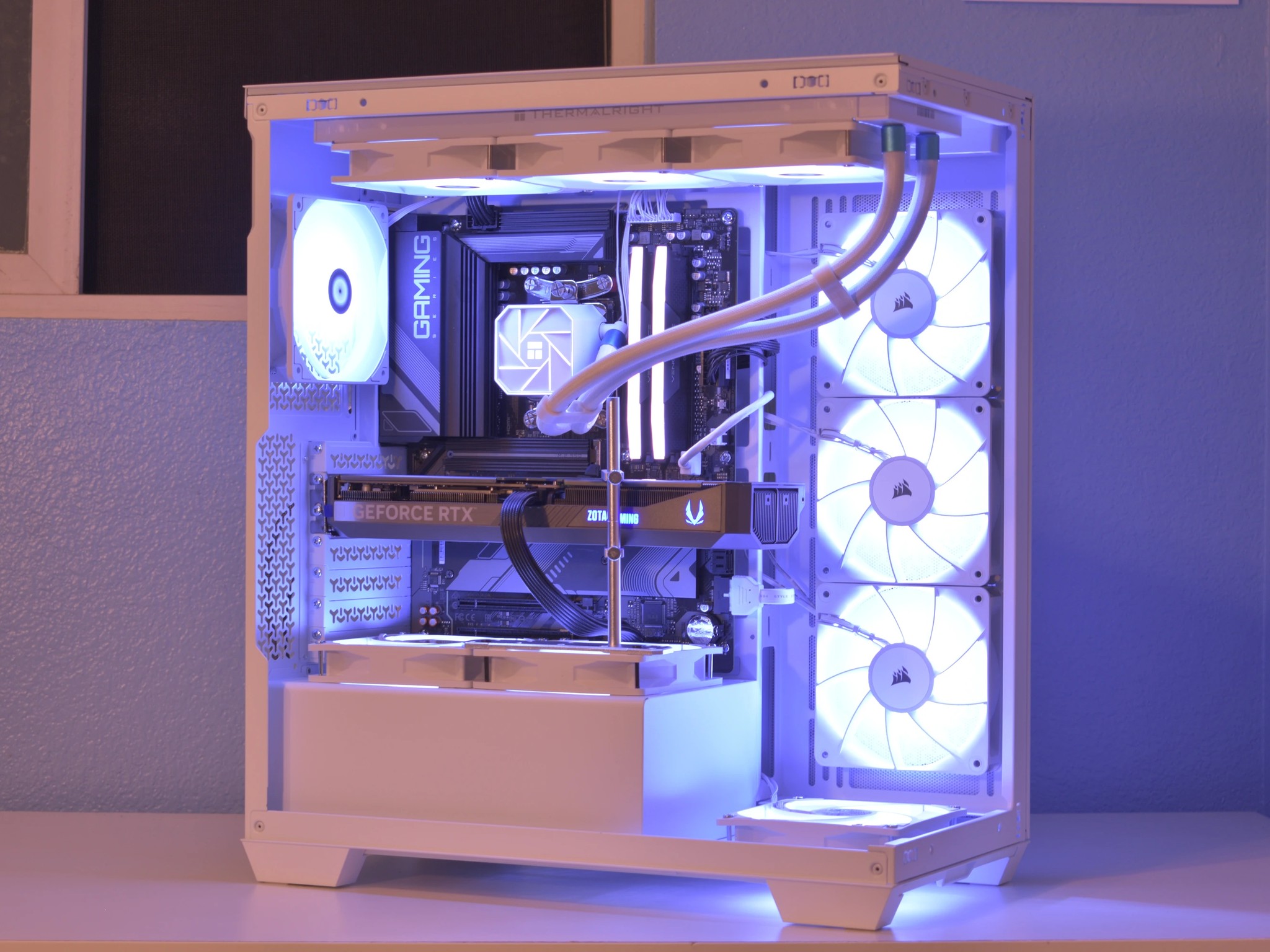 🚀Performance Gamer🚀 Ryzen 7 7700X | RTX 5070 12GB | 32GB DDR5 | 1TB nVME SSD | White | RGB+Wifi