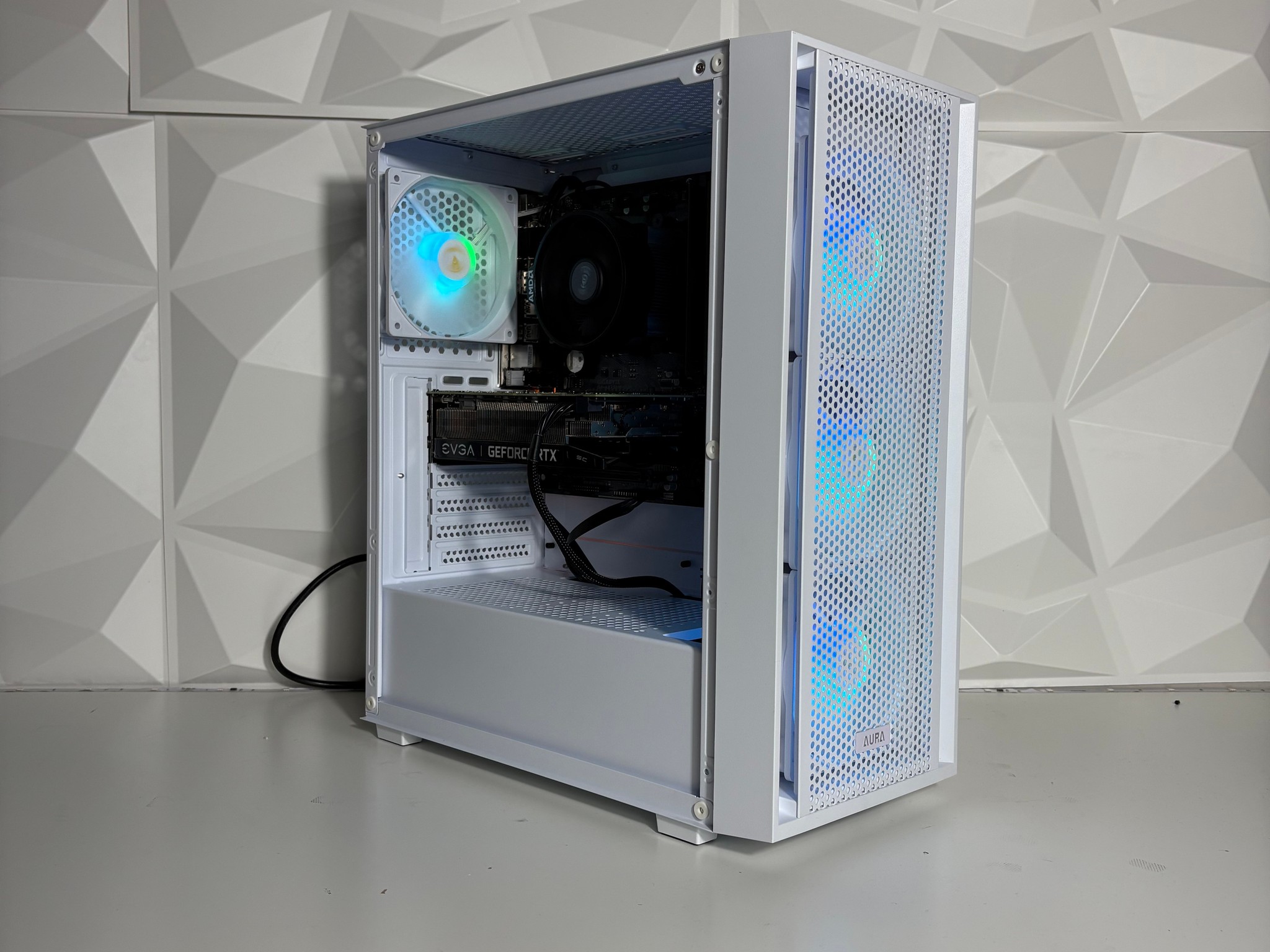 Glacier Valley (V2) Gaming PC - AMD Ryzen 7 1700, RTX 2060, 16GB DDR4, 1TB SSD
