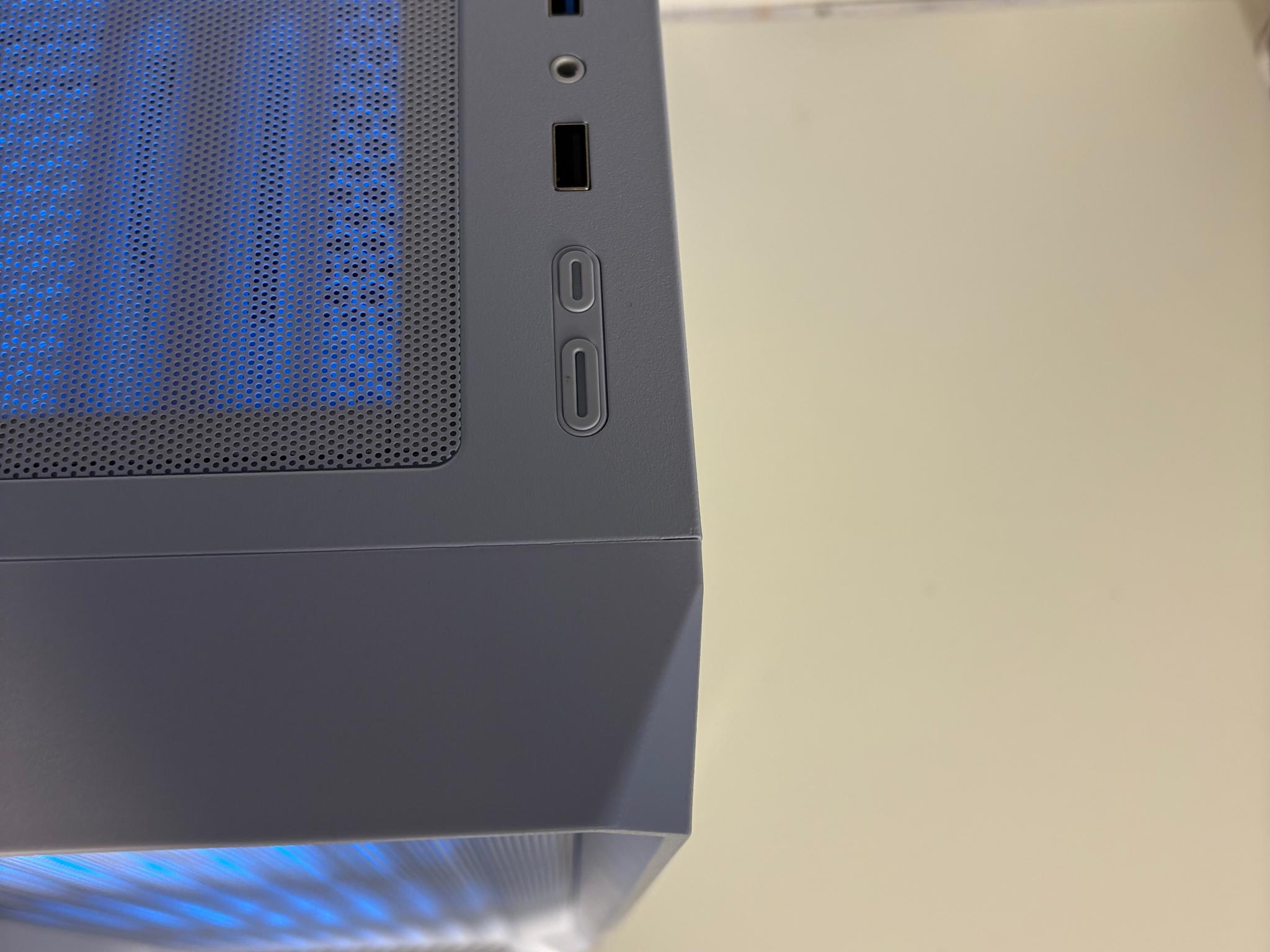🥶🧊//Glacier Valley V2// - Ryzen 7 2700X, RTX 3070 Ti, 1TB SSD, 16GB🥶🧊