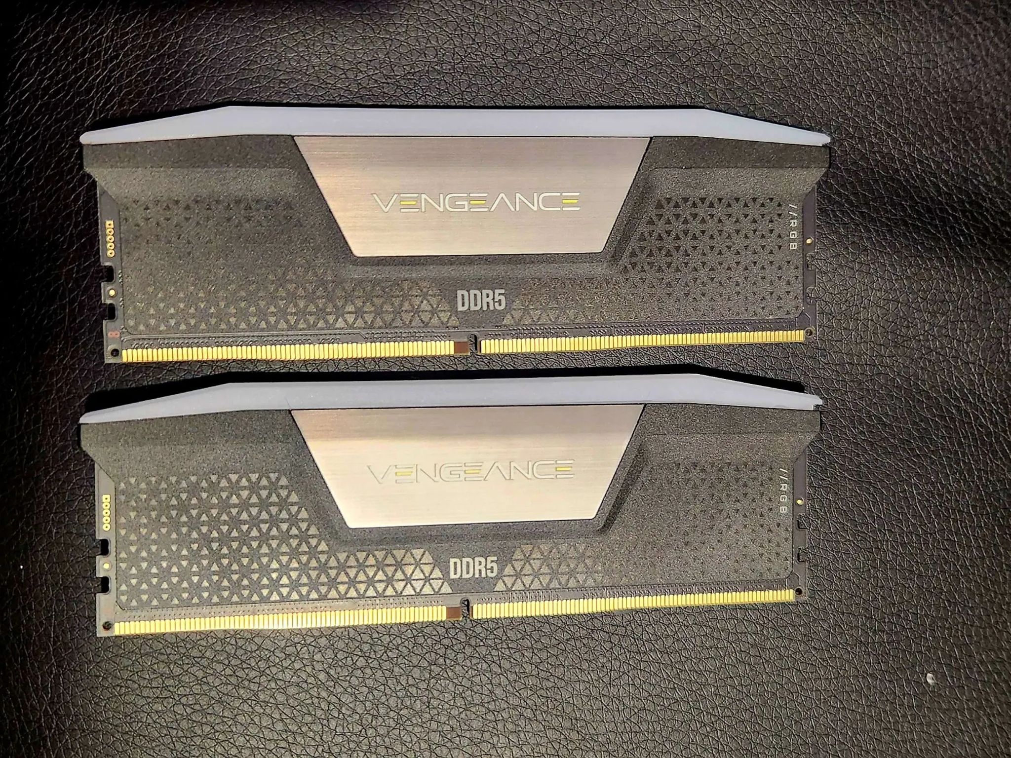 CORSAIR VENGEANCE RGB DDR5 RAM 32GB (2x16GB) 6000MHz CL 36-36-36-76 at 1.35V Intel XMP
