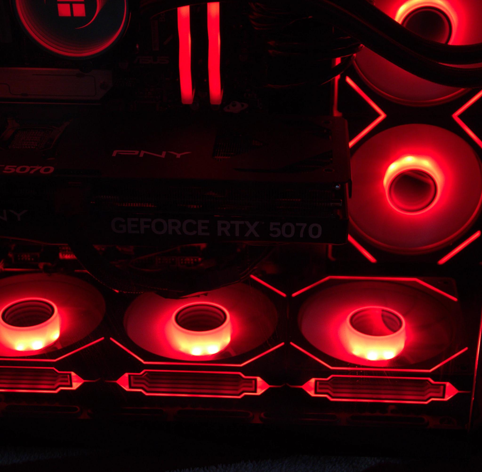 RTX 5070 Premium Gaming PC