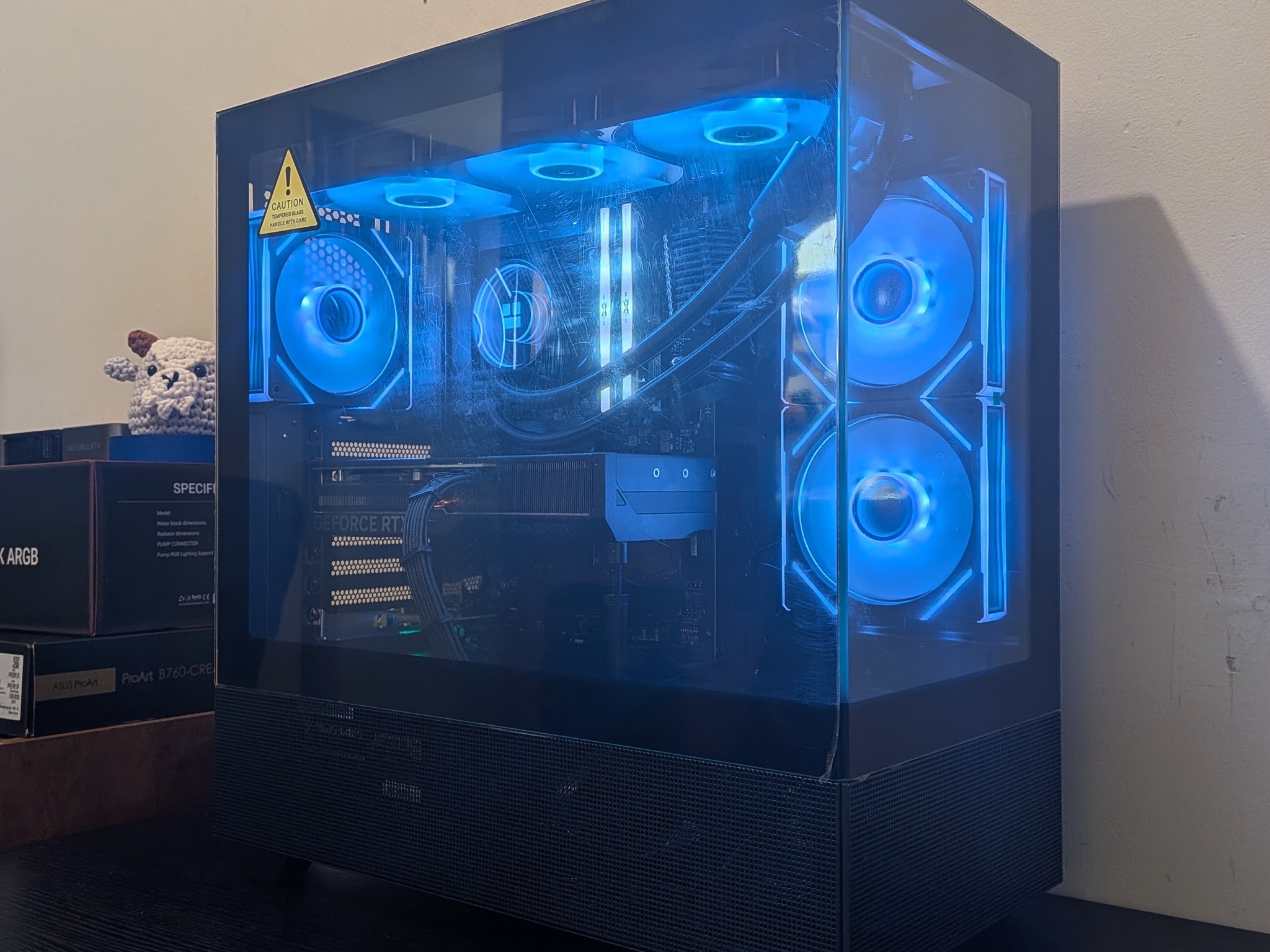 🔥🐦‍⬛ 1440p Gaming Beast | RTX 4070Ti | i7 12700KF | 2TB SSD | 32GB RAM | WiFi 6 & Bluetooth 🐦‍⬛🔥