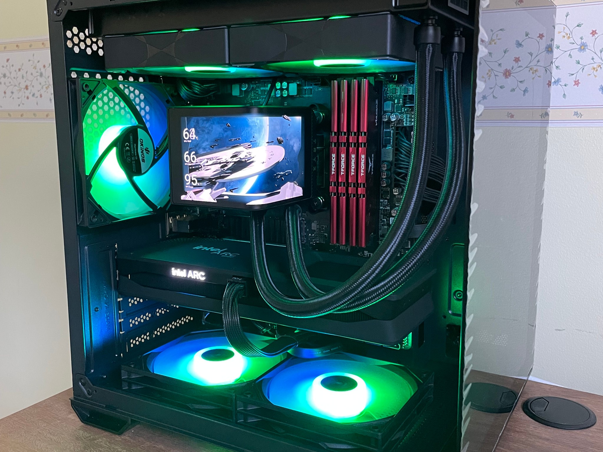 Custom Gaming PC | Ryzen 7 5800xt | and Arc B580 | 32GB DDR4 3600 CL 18