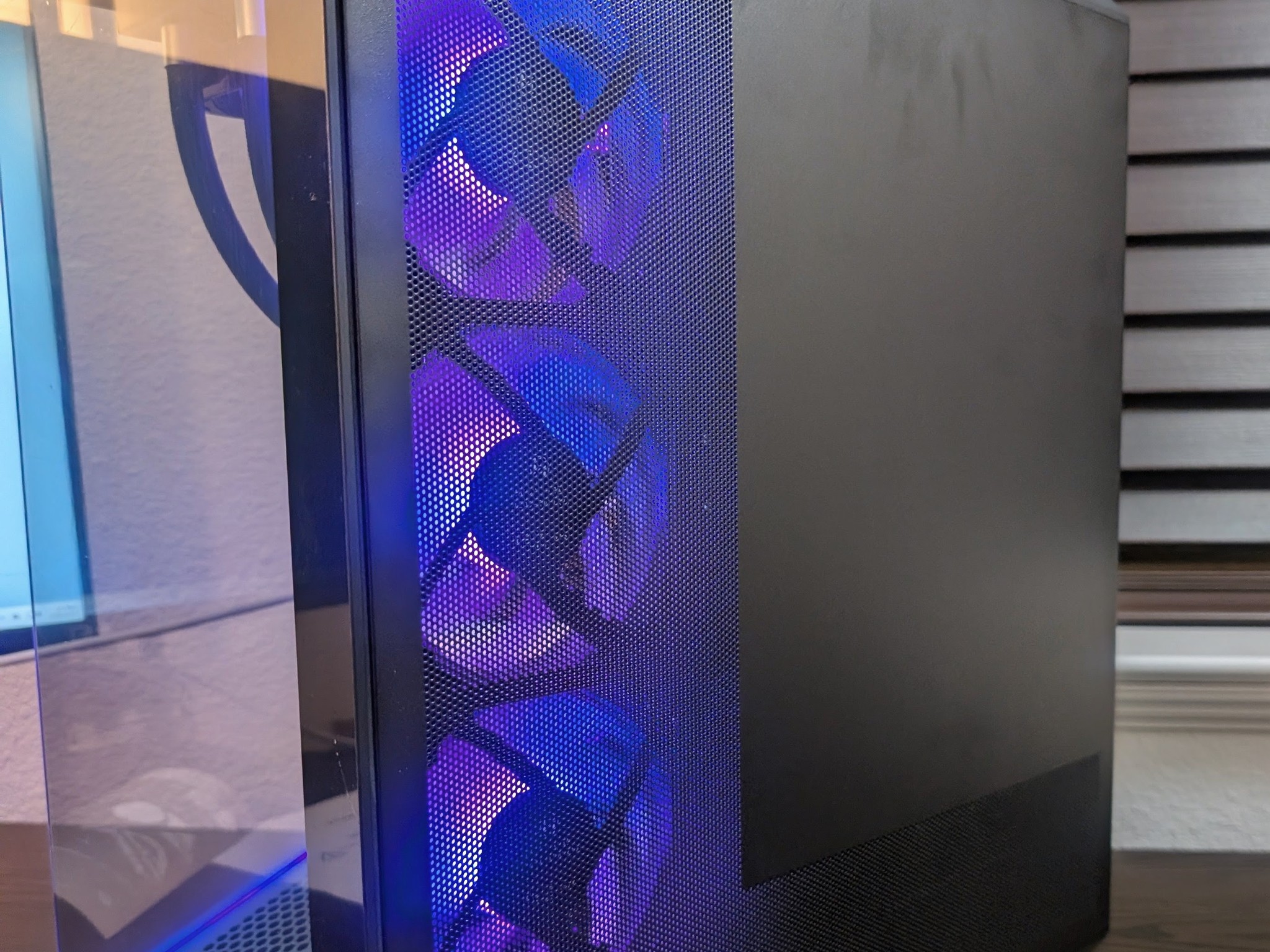 Ryzen 5 7600X |RX 9060 XT 16GB | 32GB DDR5 |256GB + 1TB NVMe SSD | Wifi | Windows 11 | Gaming PC