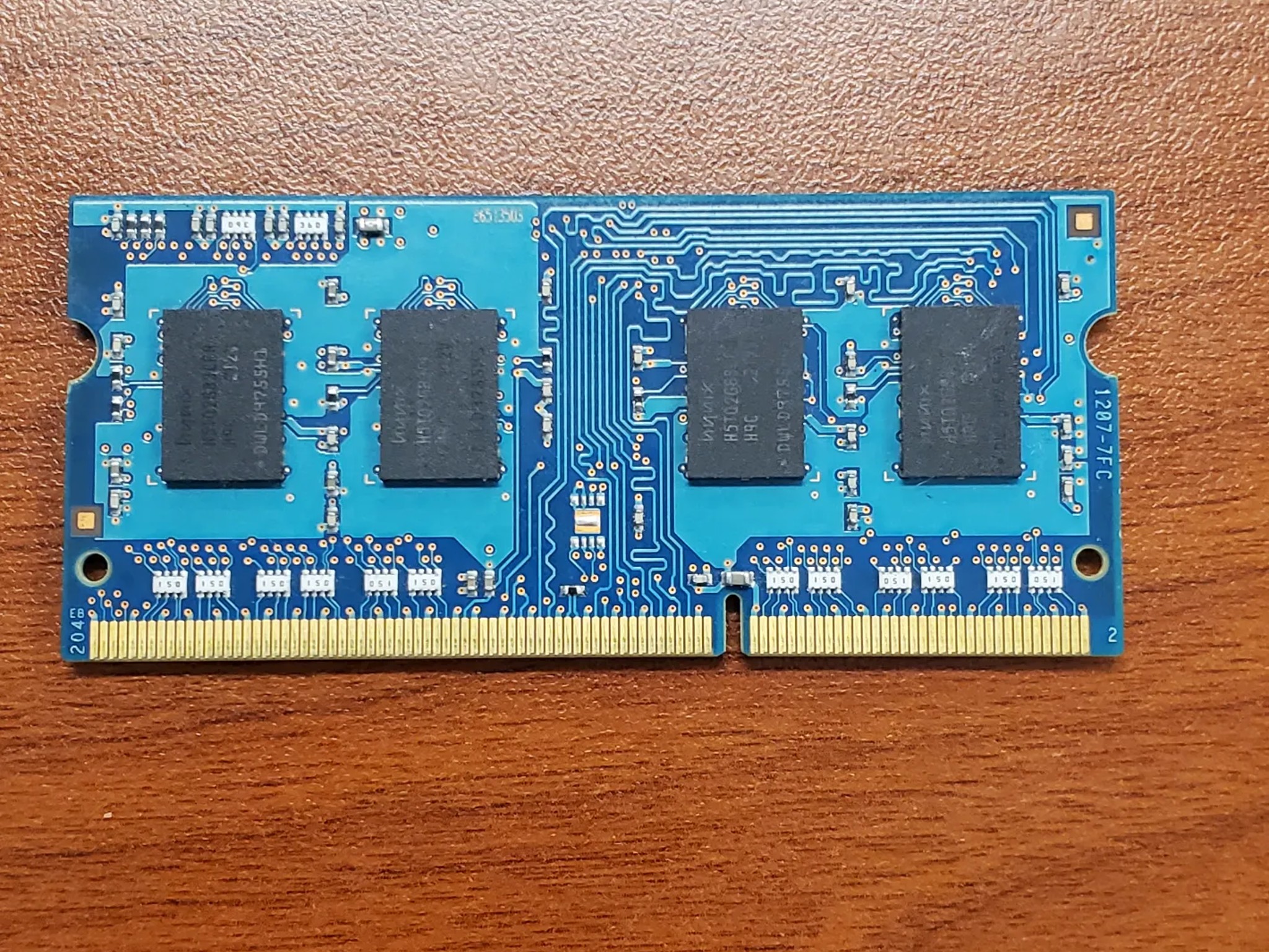 sk hynix 2gb 1rx16 pc3-10600s-9-11-b2