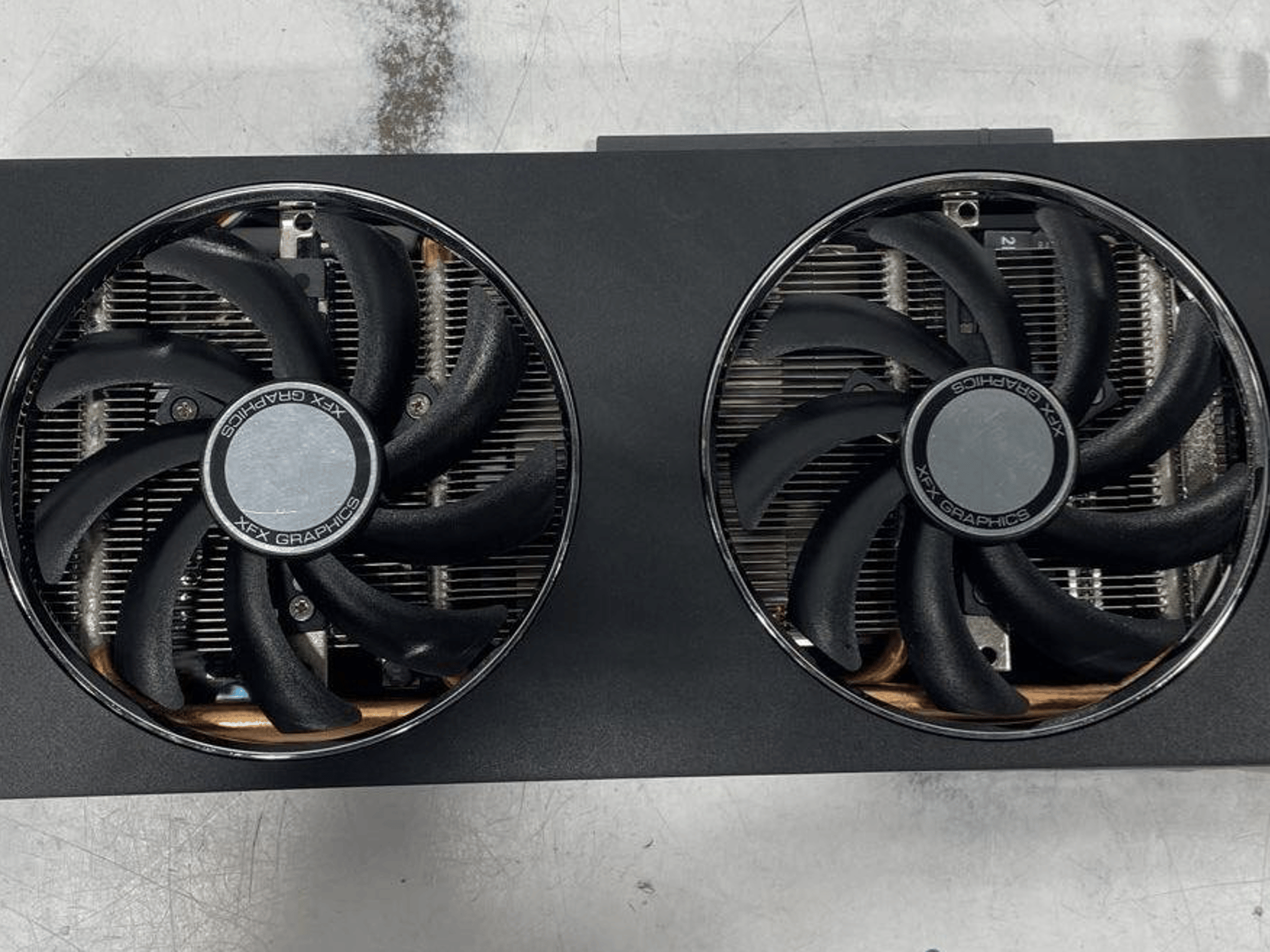 Xfx Amd Radeon R9 270x Graphics Card 2 GBDDR5