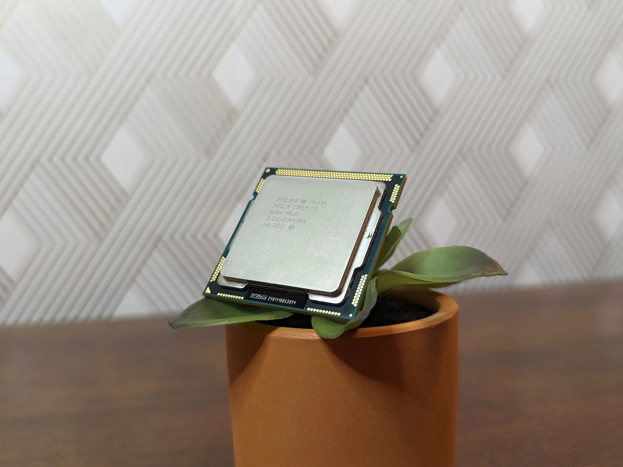 Intel Core i5-650 3.2 GHz 2.5GT/s LGA1156 Desktop CPU Processor