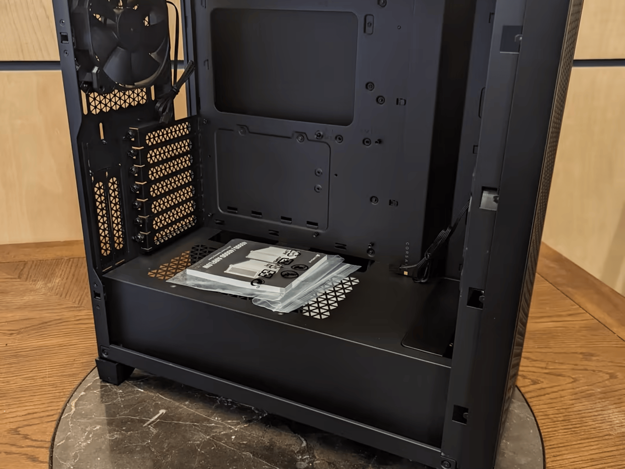 Like New Open Box Corsair 4000D Airflow - Black