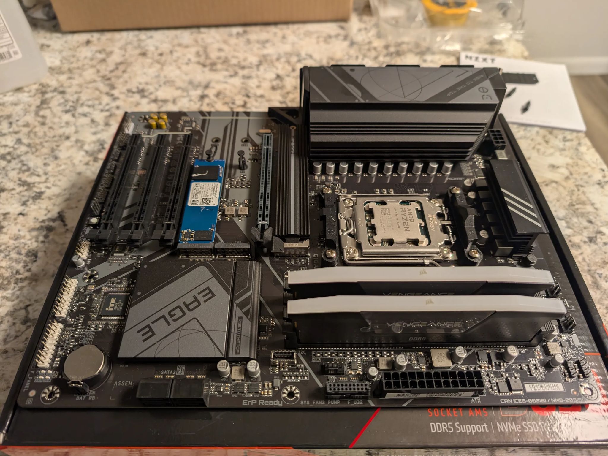 Ryzen 5 7600X | Gigabyte Eagle AX B650 | 64GB DDR5 RAM| 3TB SSD