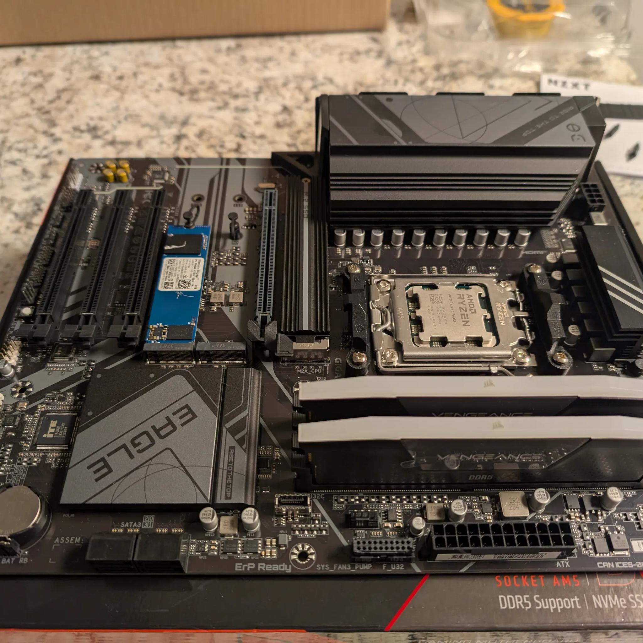 Ryzen 5 7600X | Gigabyte Eagle AX B650 | 64GB DDR5 RAM| 3TB SSD