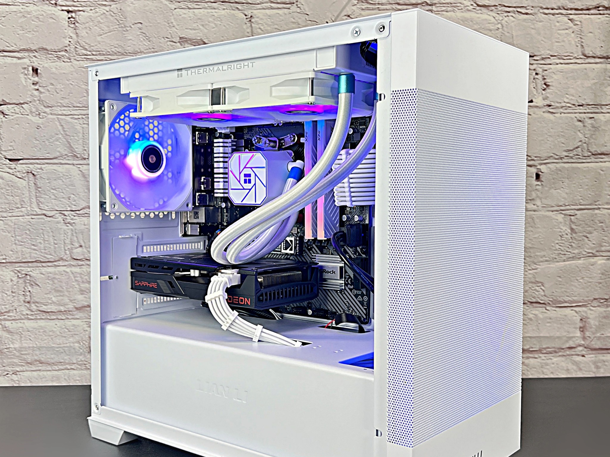 Liquid Cooled Sapphire Pulse RX 6600 Ryzen 5 3600 16GB RAM 1TB M.2 Win 11 Gaming PC