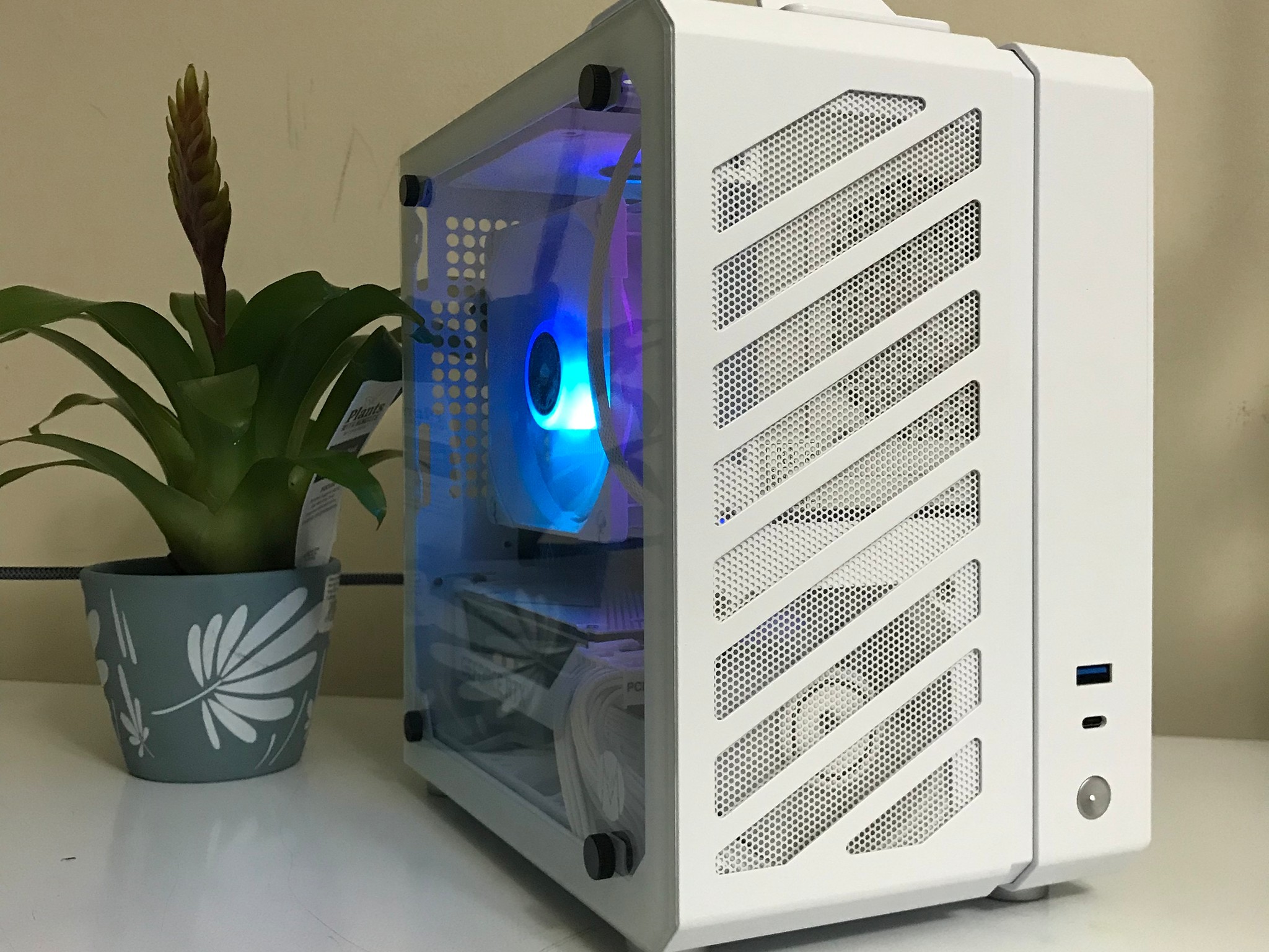 Mini i5 12400f RTX 3060 ti 32gb DDR4 1TB Gen4 NVMe Gaming PC