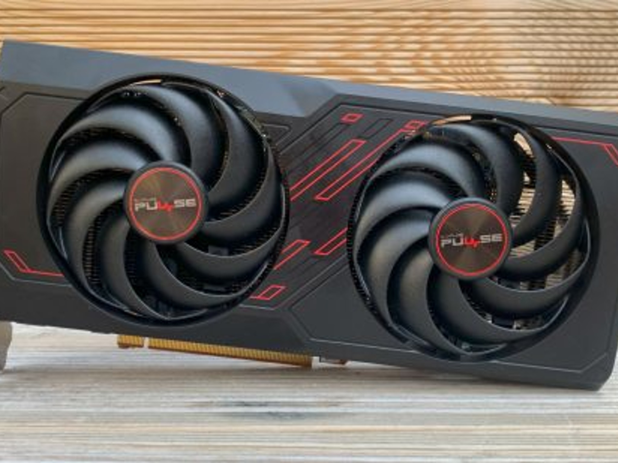 Sapphire Pulse AMD Radeon RX 7600 8GB