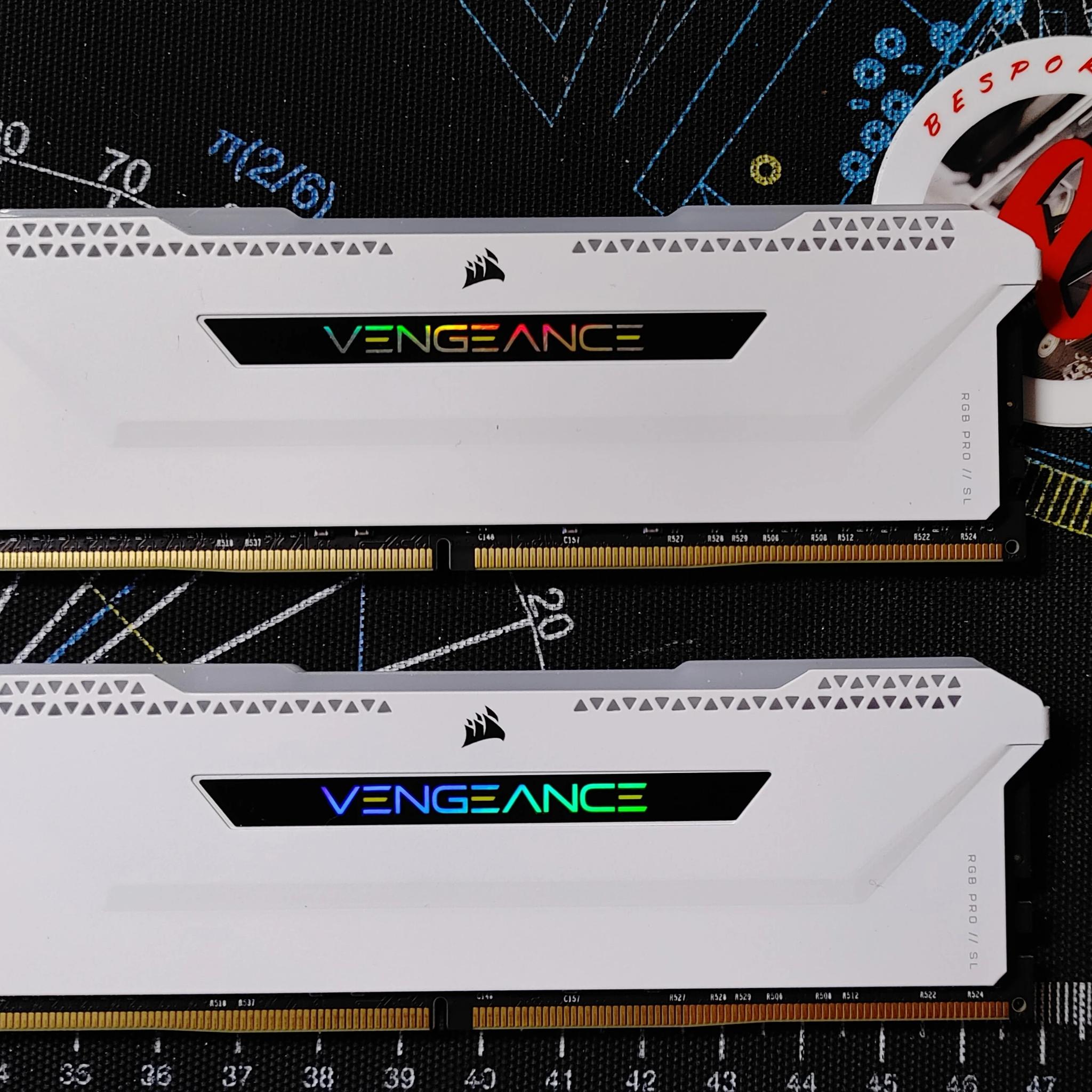32GB (2x16) Corsair Vengeance RGB 3600 18-22-22-42