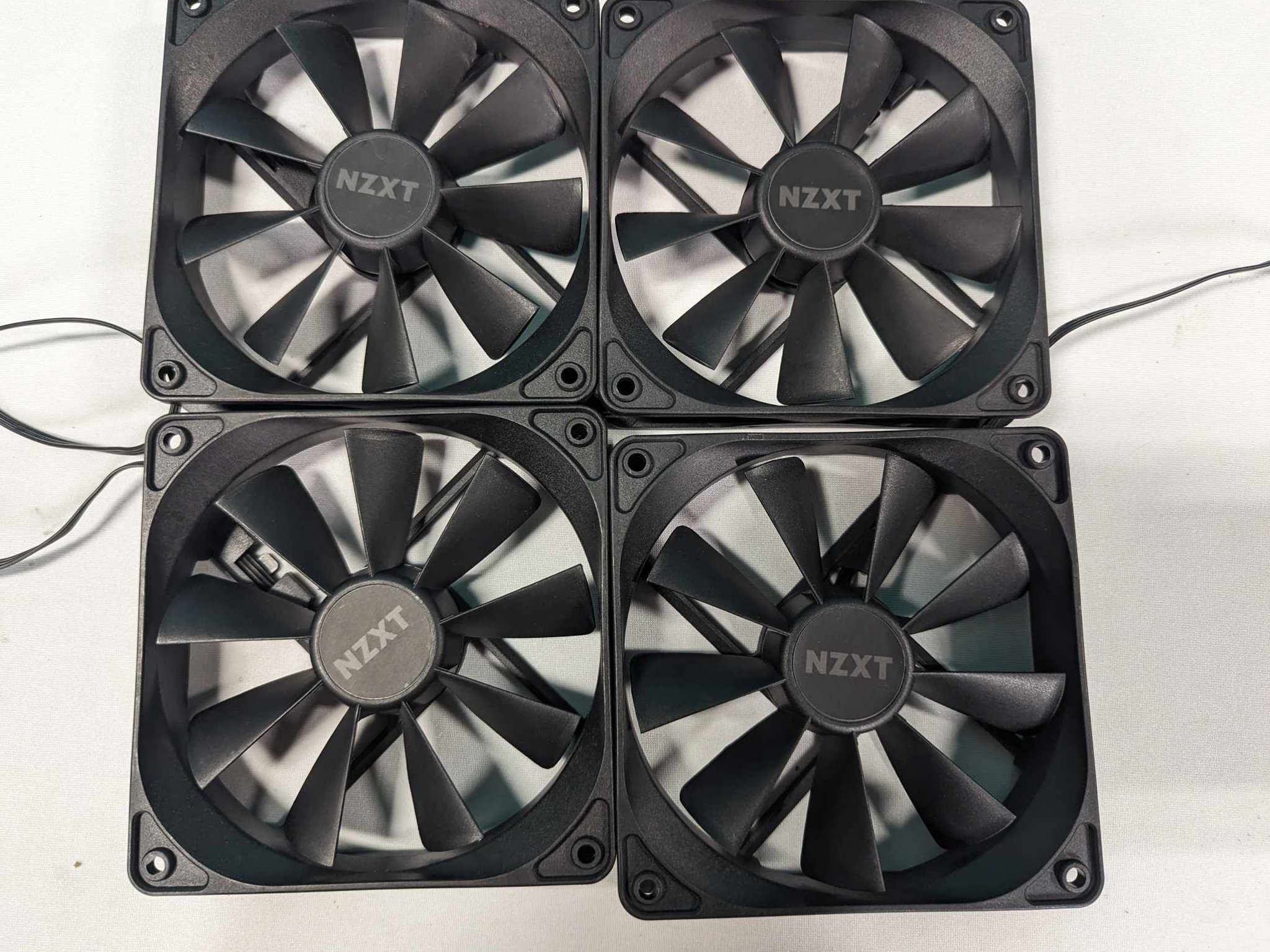 4 New NZXT 120mm Fans. (PWM). Free Ship!