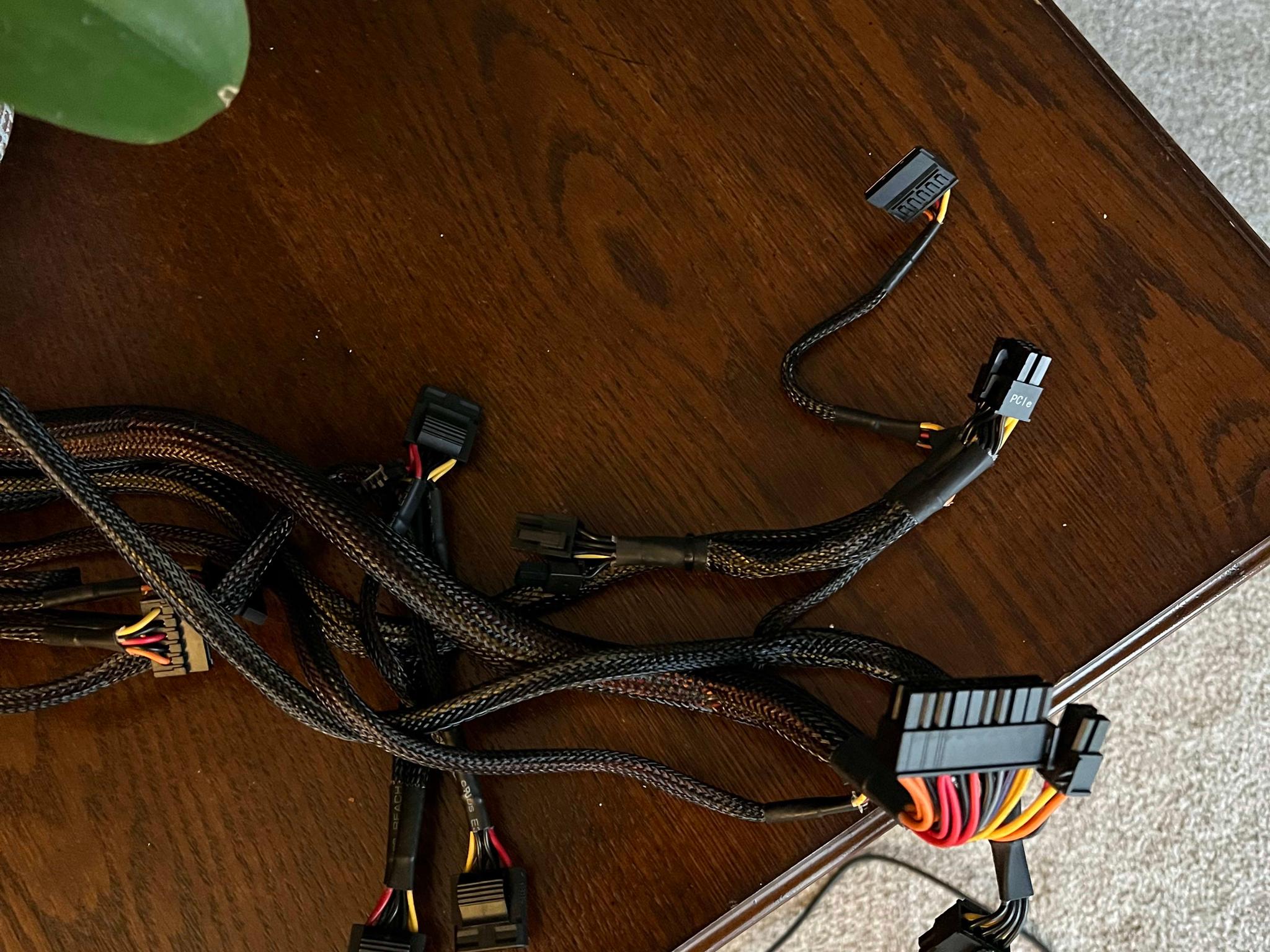 Thermaltake Smart Series 600w 80+ Gold
