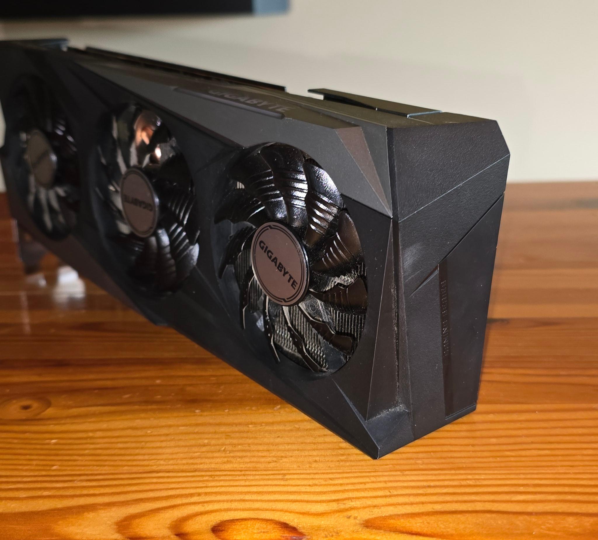 Refurbished GIGABYTE RX 7600