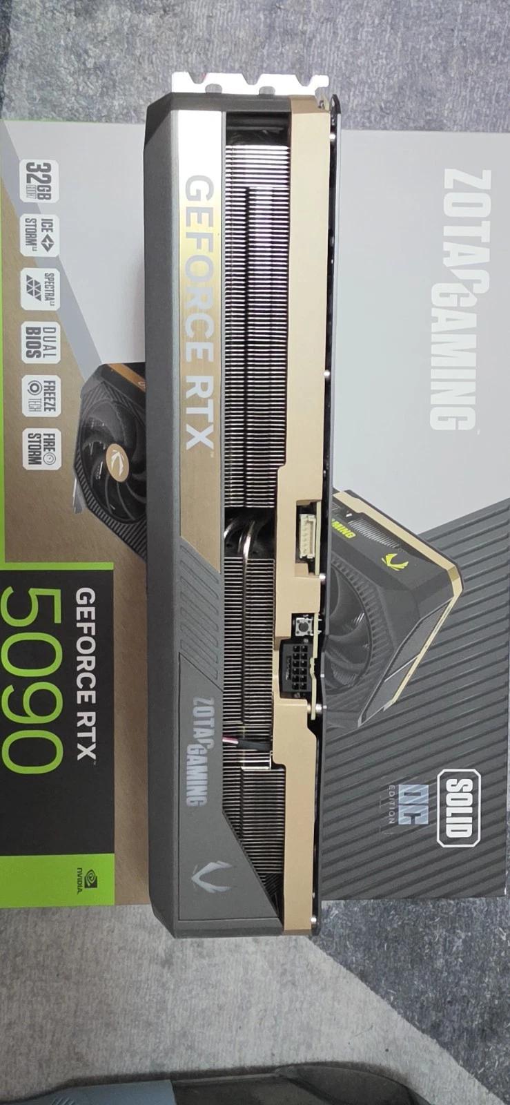 ZOTAC GAMING GeForce RTX 5090 SOLID OC