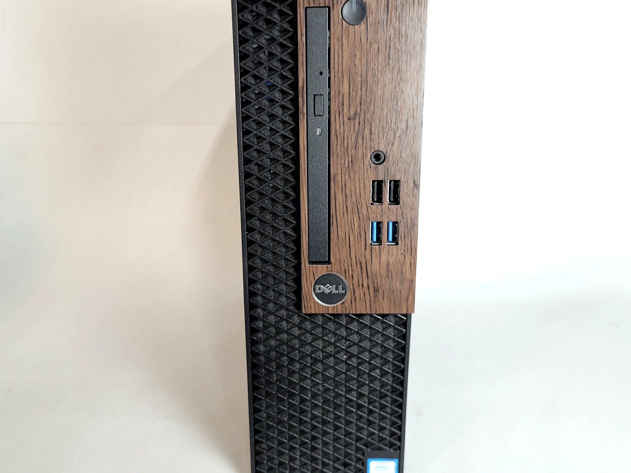E-Sports  / Home Theater Budget PC, Nvidia Geforce RTX 3050, Intel i5-7500, 16GB Ram