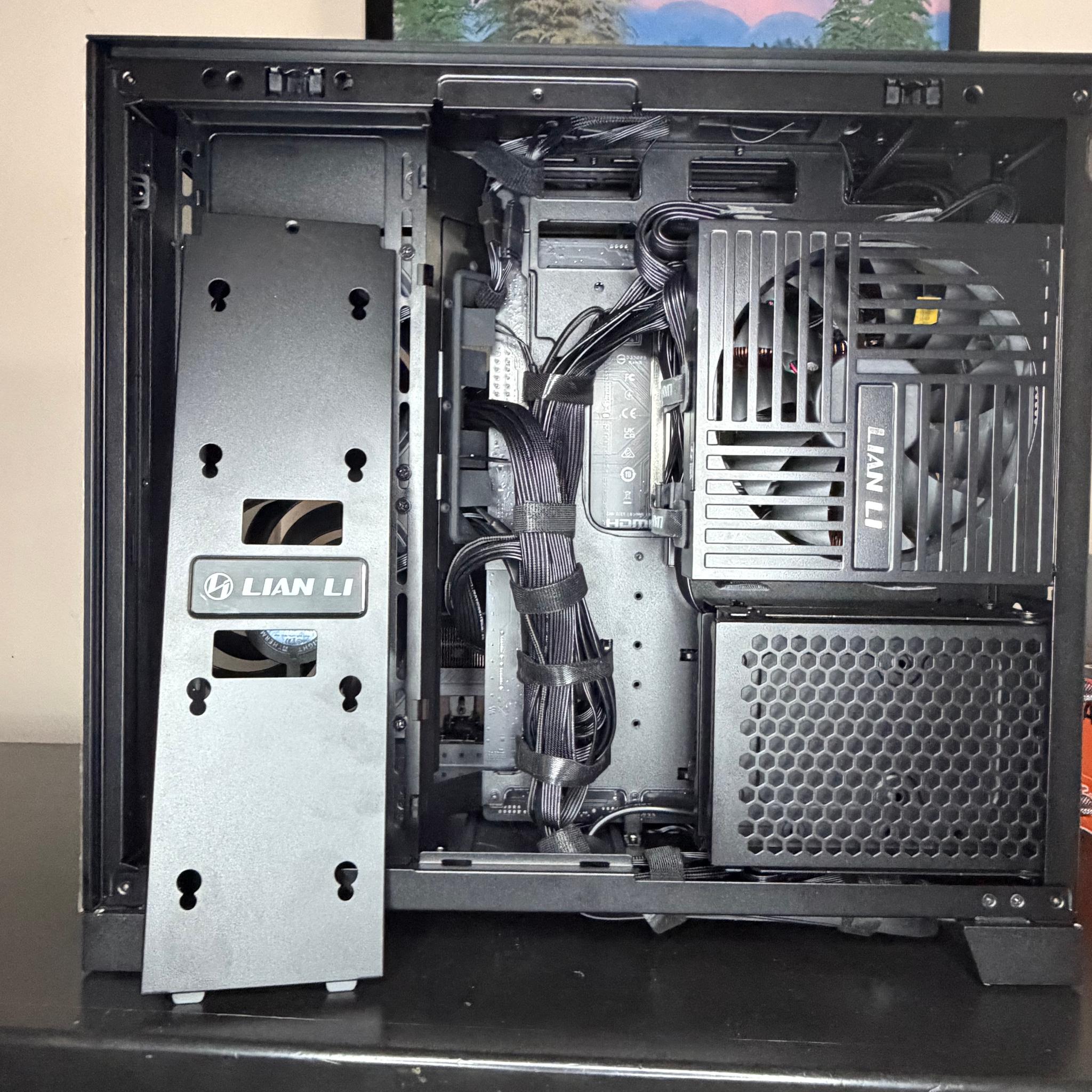 7800X3D / 5070 Gigabyte / Lian Li O11D Mini