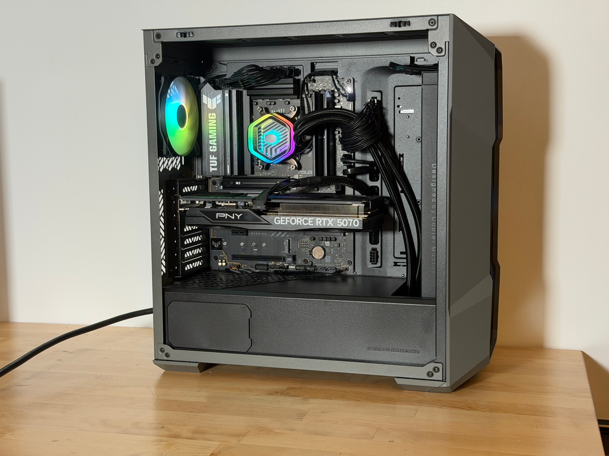 RTX 5070 Ryzen 7 9700x Gaming PC