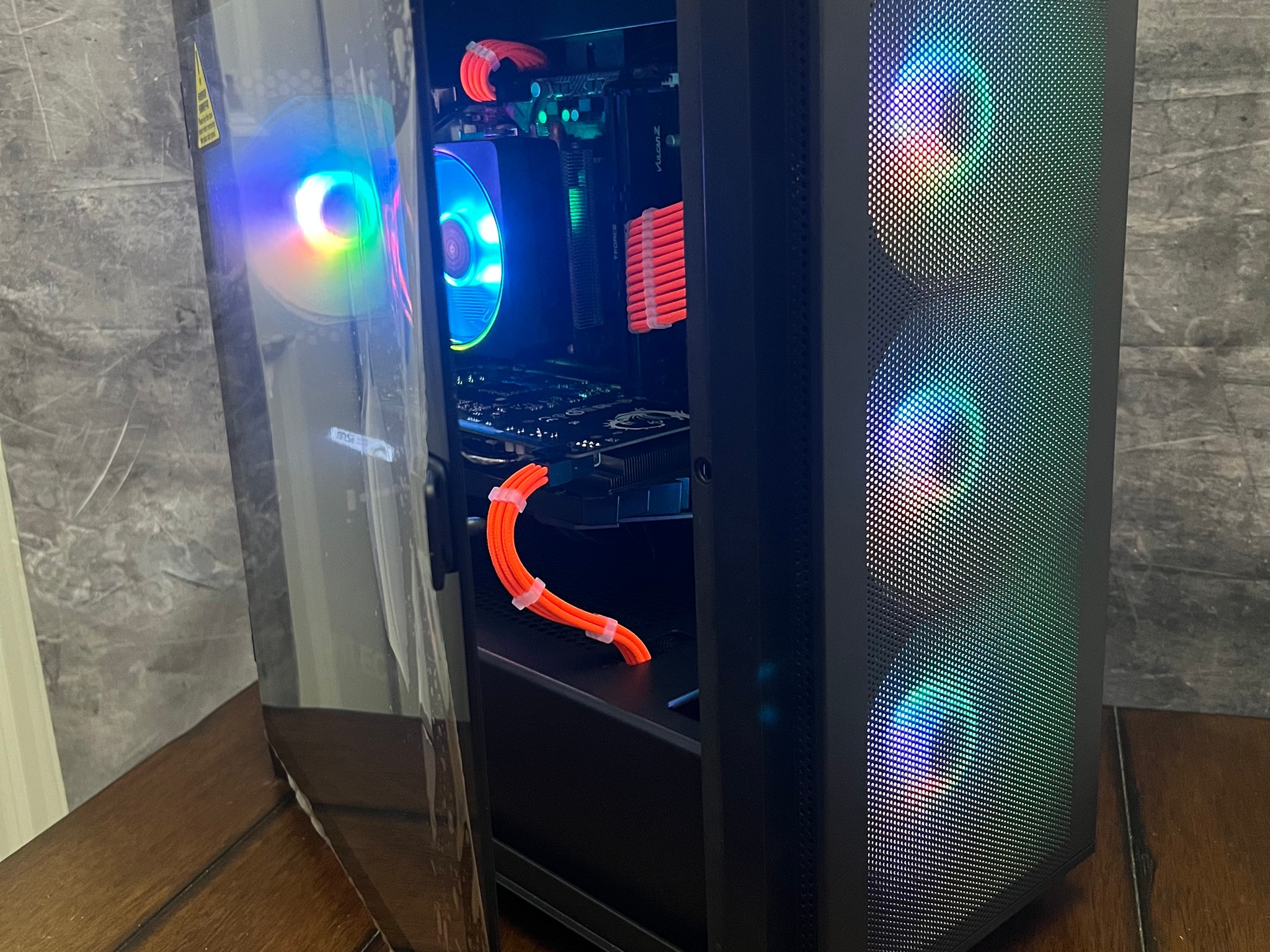 🎉Budget Gaming PC🎉 MSI GTX 1650 Super - Ryzen 7 2700x - 16GB DDR4 RAM - 1TB - New Case -