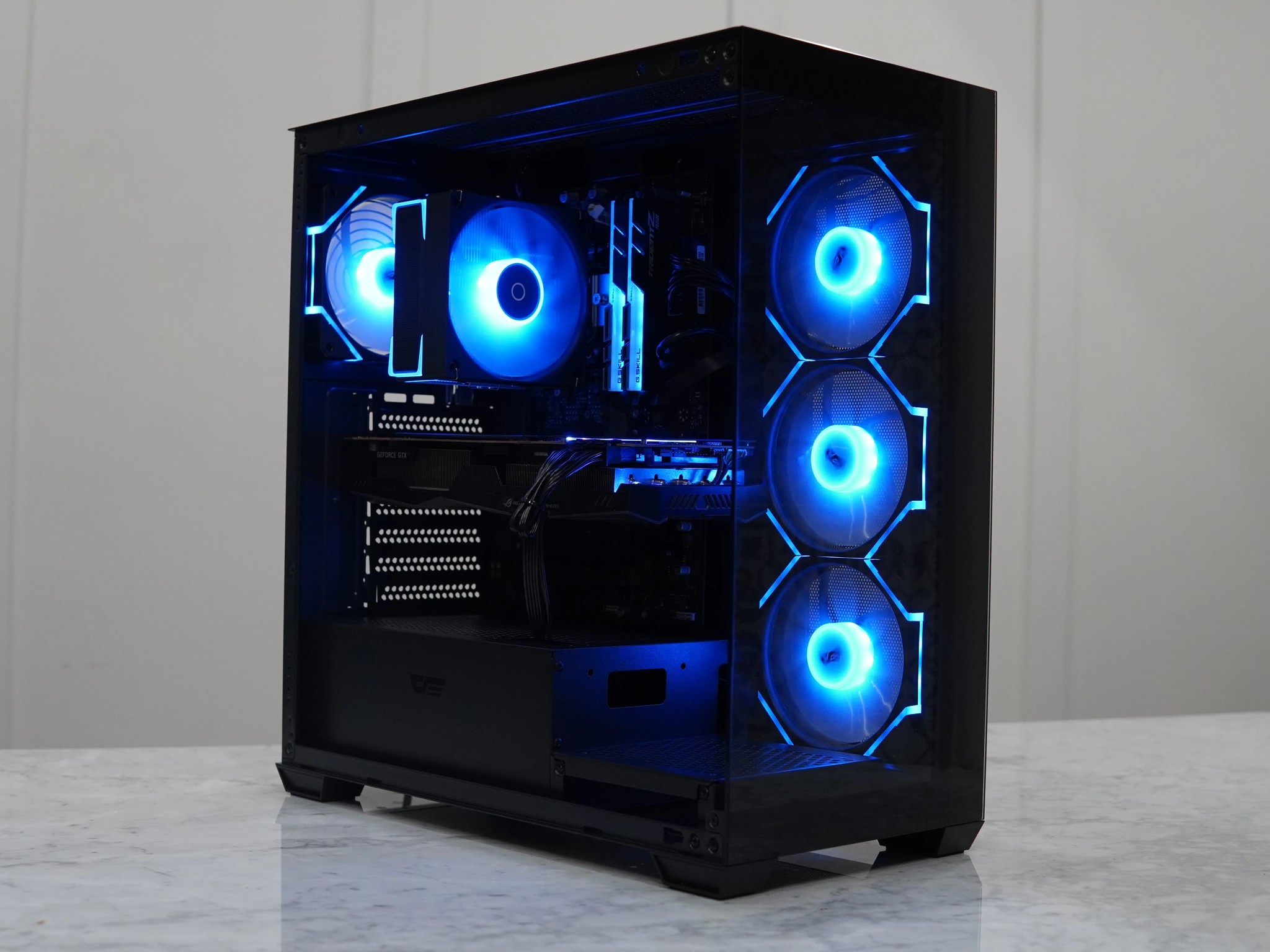 GeForce GTX 1080 Ti, i5 10400