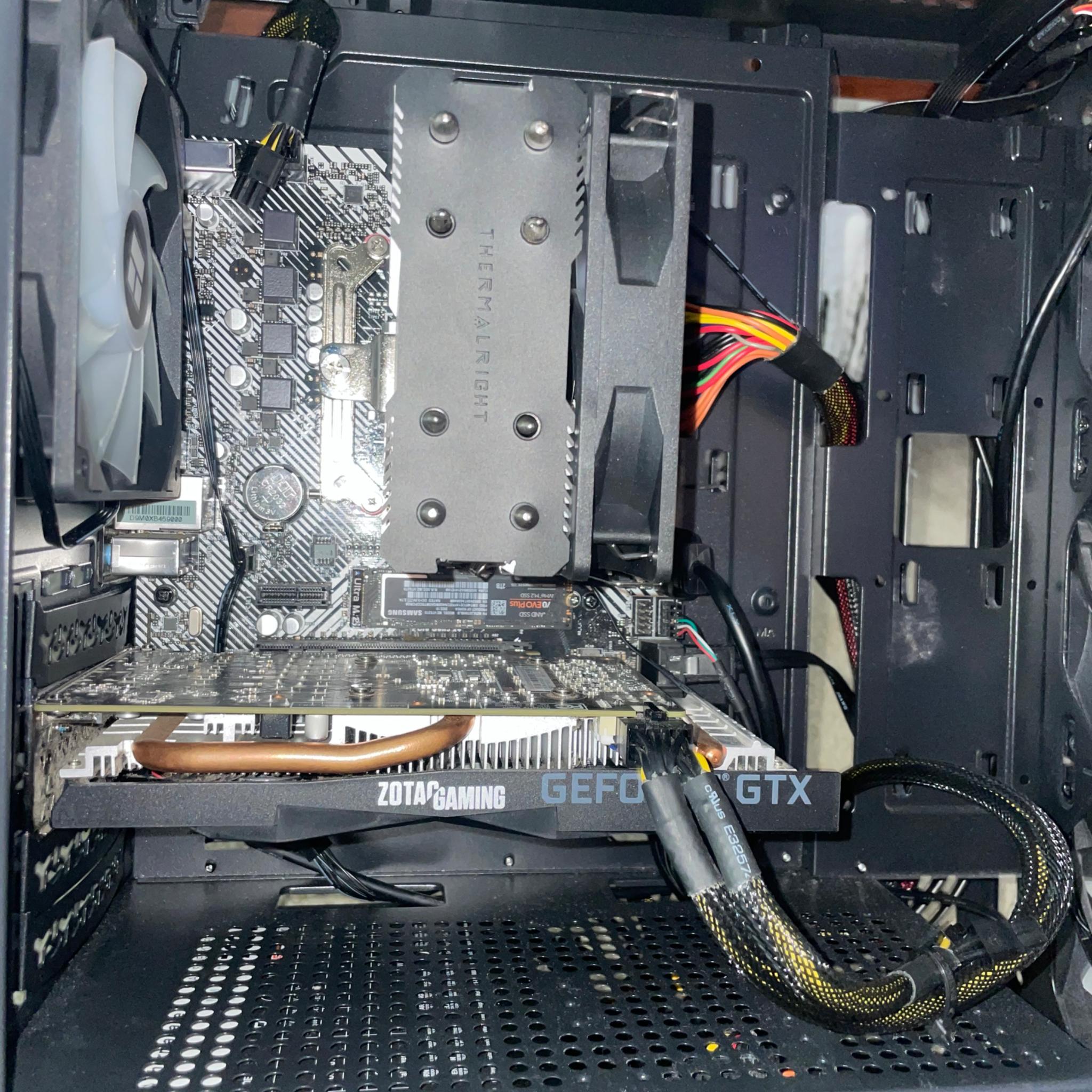 Skytech Gaming “Custom” Gaming PC