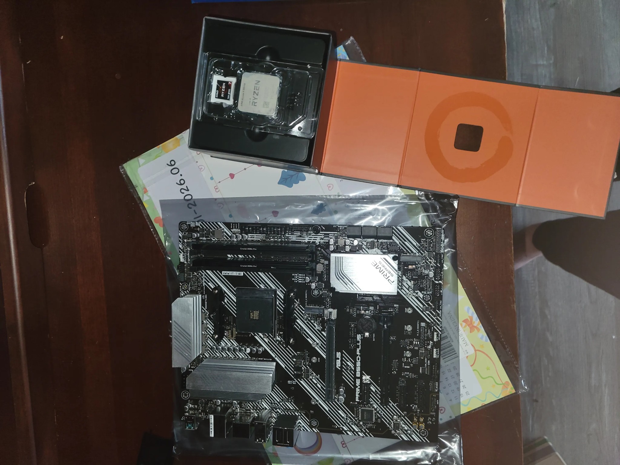 Ryzen 9 5900x, 64 gb of DDR4 crucial pro, b550 prime